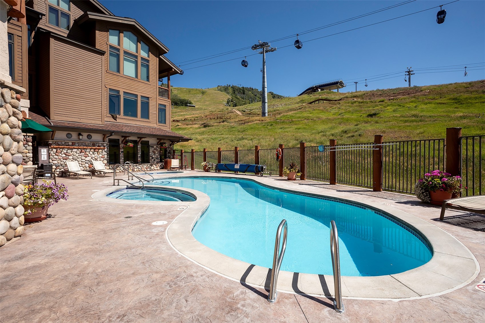 2155 Ski Time Square DRIVE 326