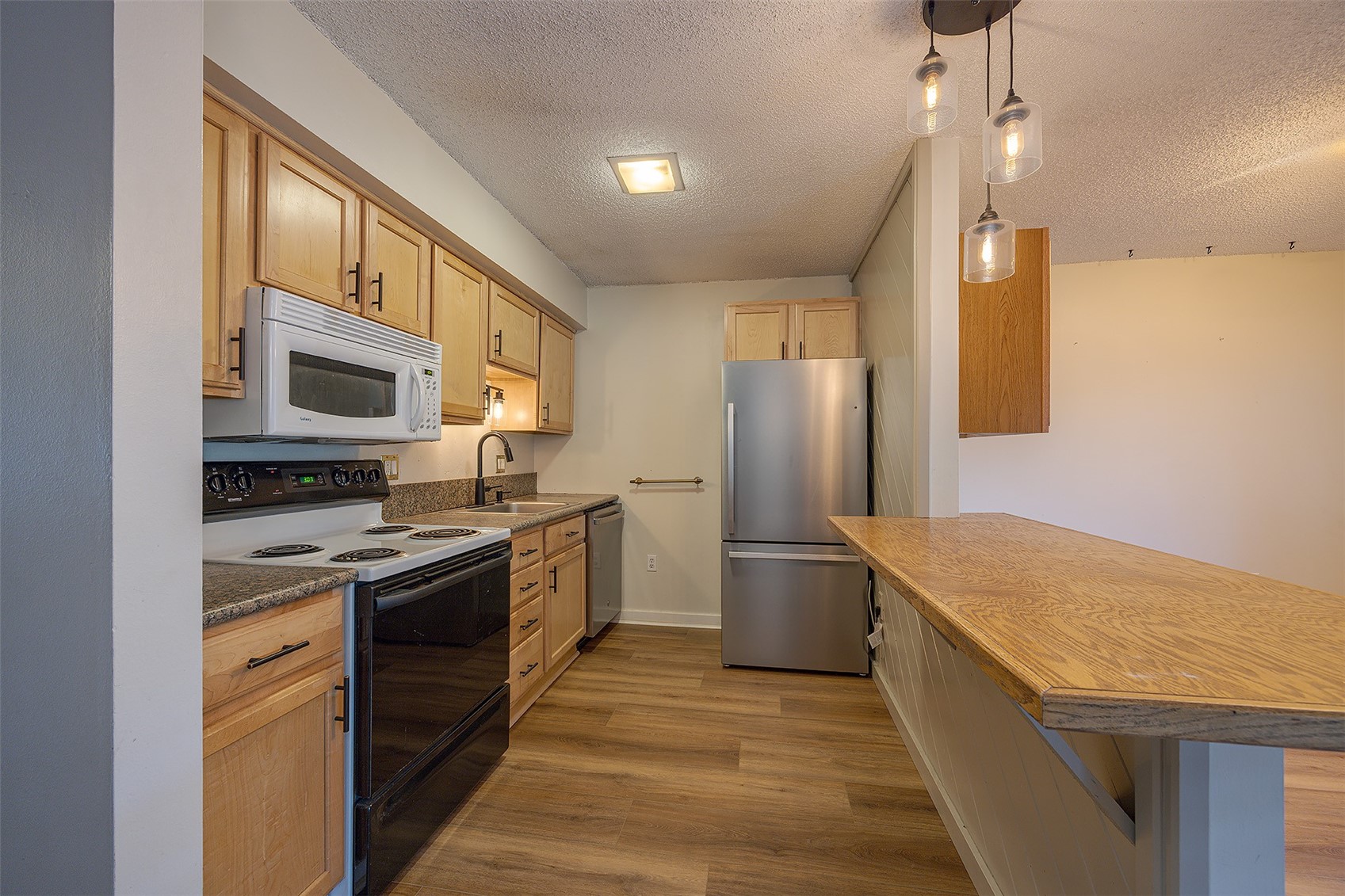 1335 Walton Creek ROAD 27