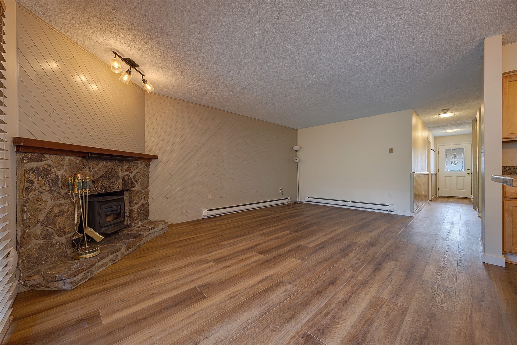 1335 Walton Creek ROAD 27
