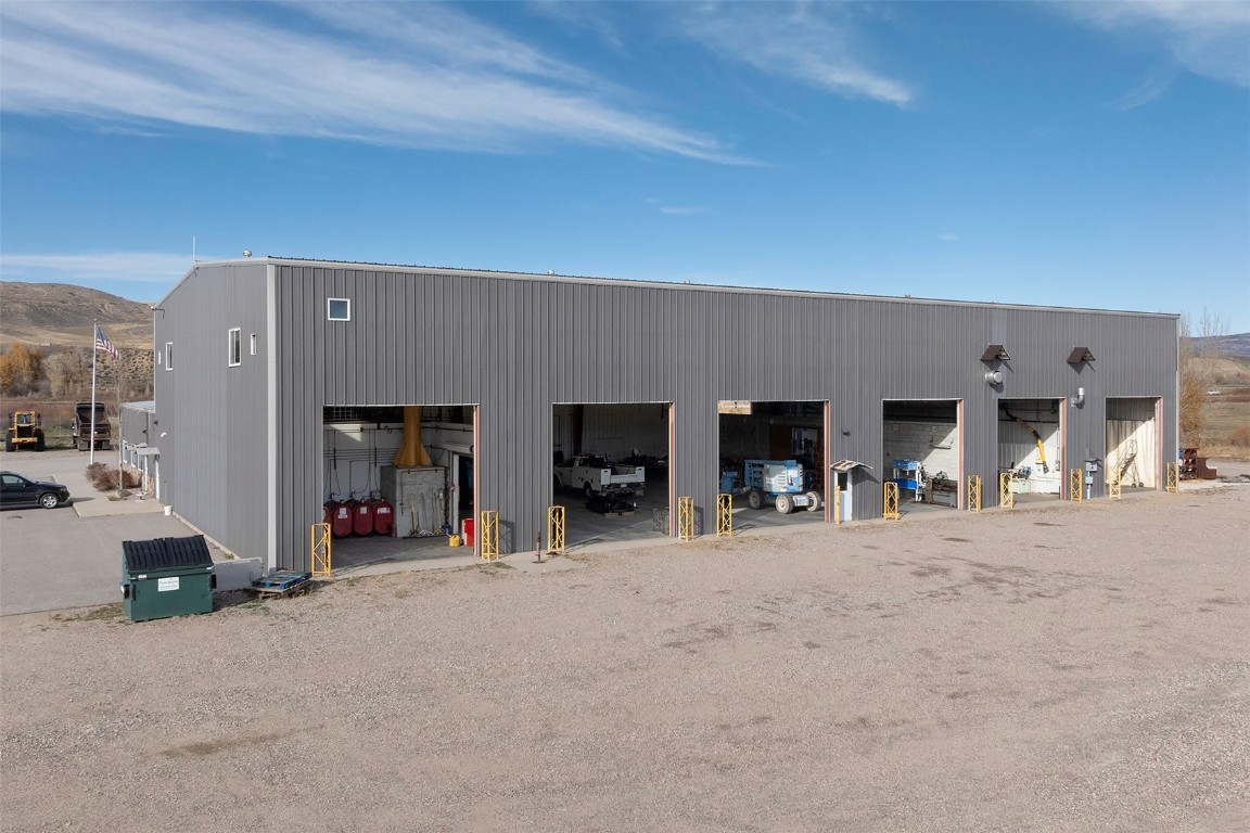 1545 W Jefferson AVENUE 1