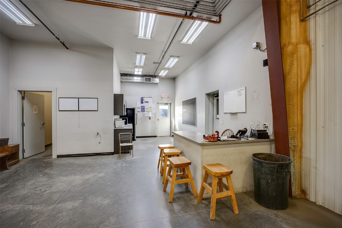 1545 W Jefferson AVENUE 1