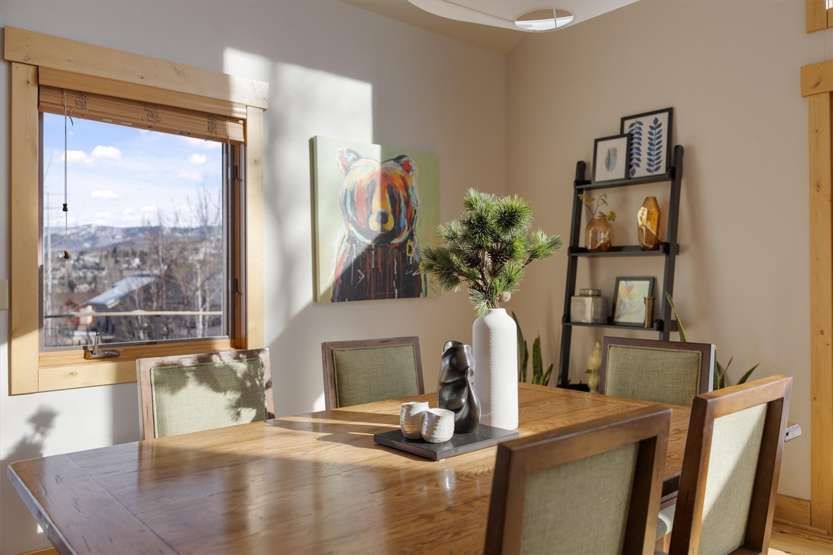 1169 Longview CIRCLE