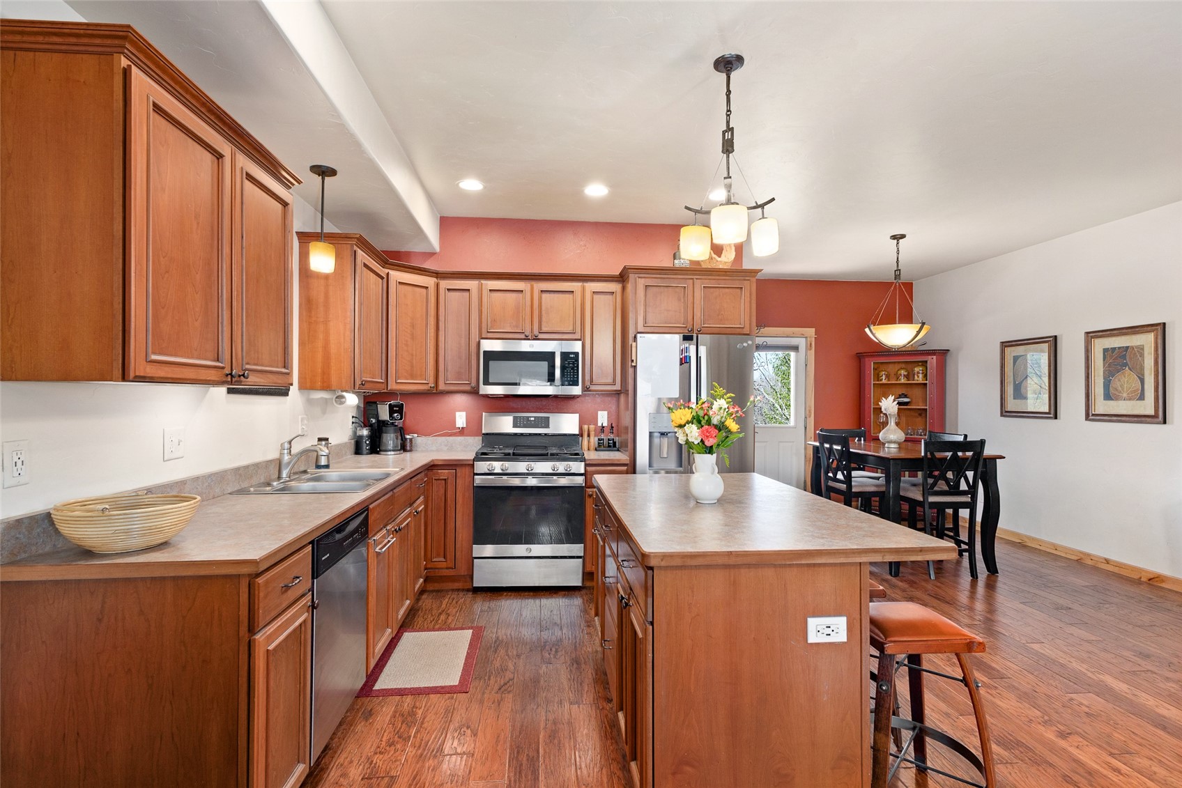 2339 Abbey COURT