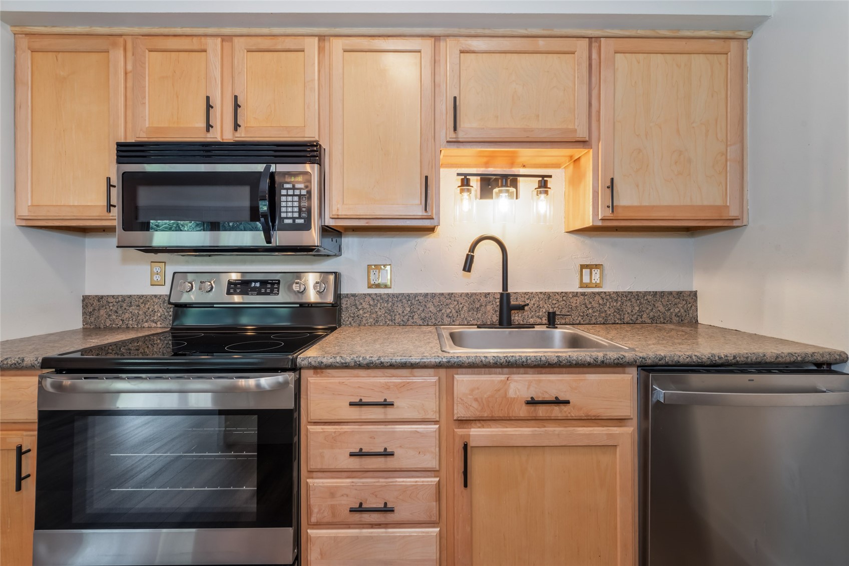 1335 Walton Creek ROAD 27