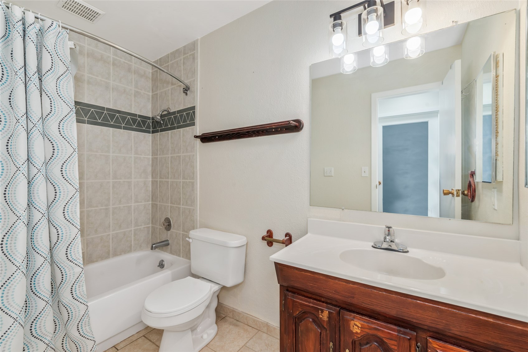 1335 Walton Creek ROAD 27