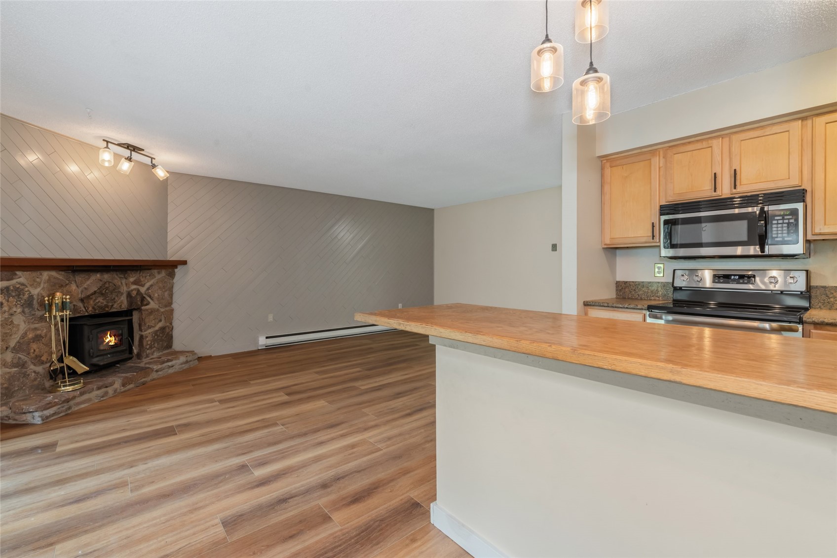 1335 Walton Creek ROAD 27