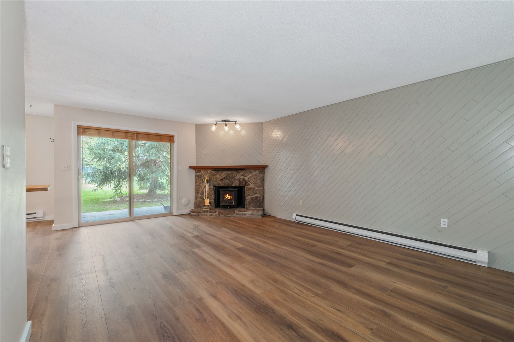 1335 Walton Creek ROAD 27