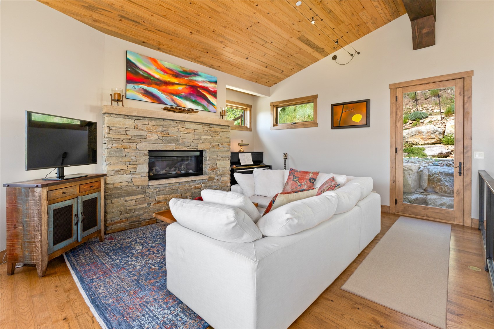 1218 Buckskin COURT