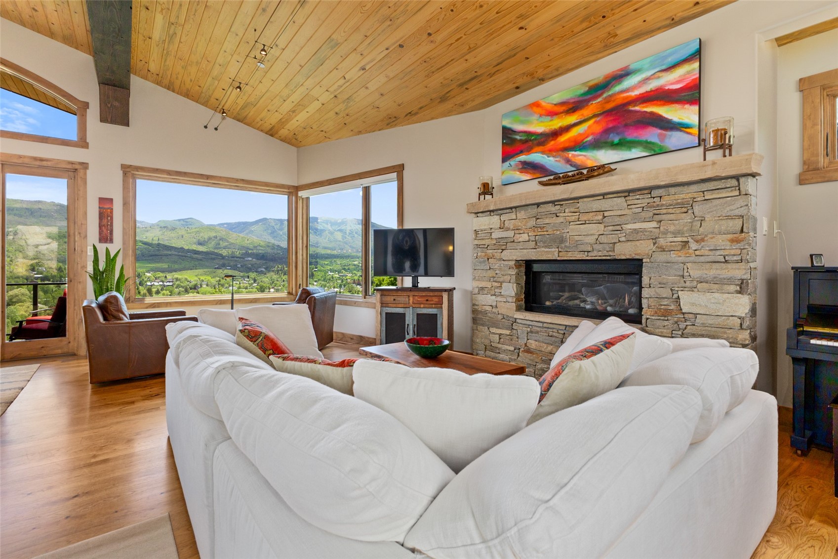 1218 Buckskin COURT