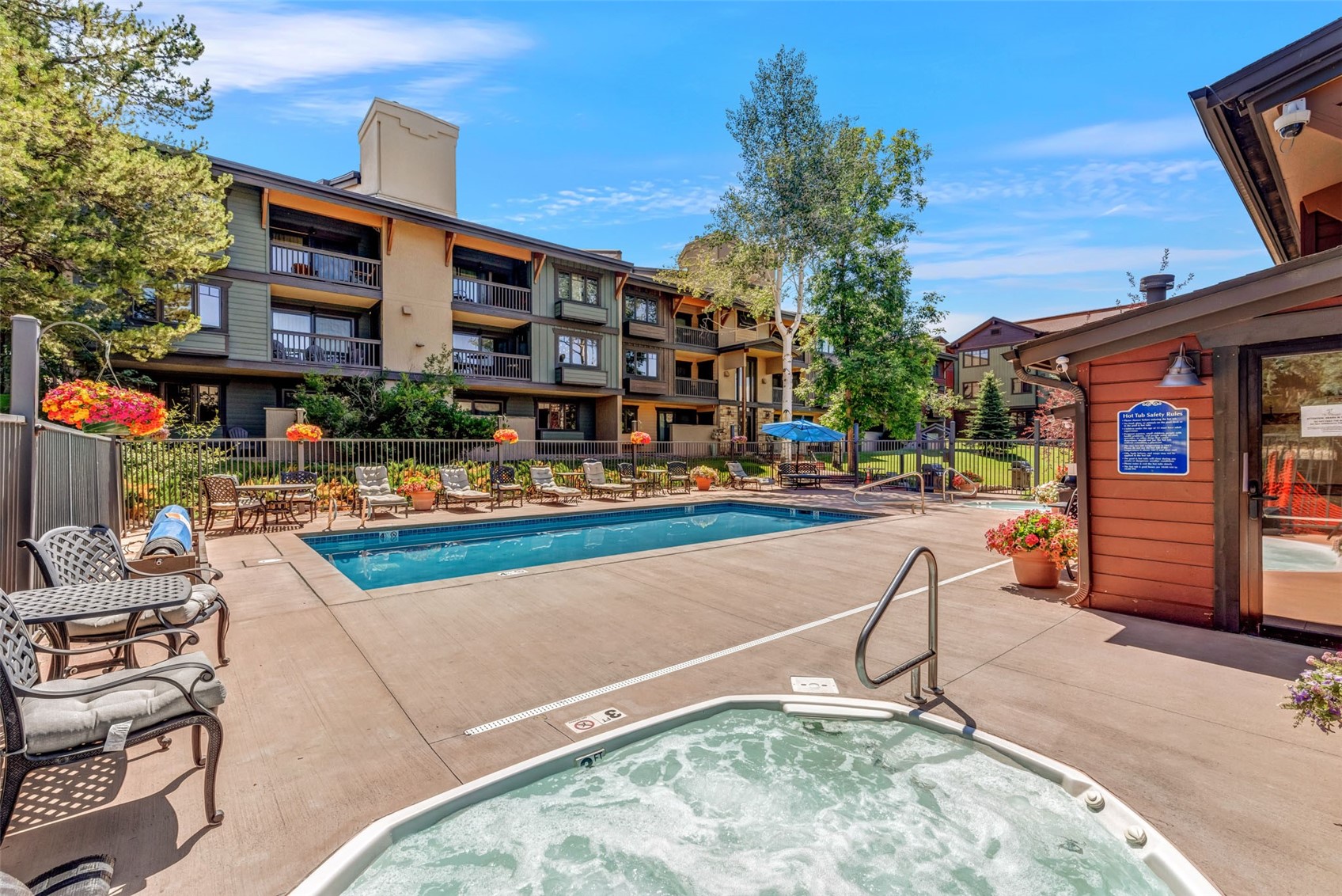 2305 Apres Ski WAY 226