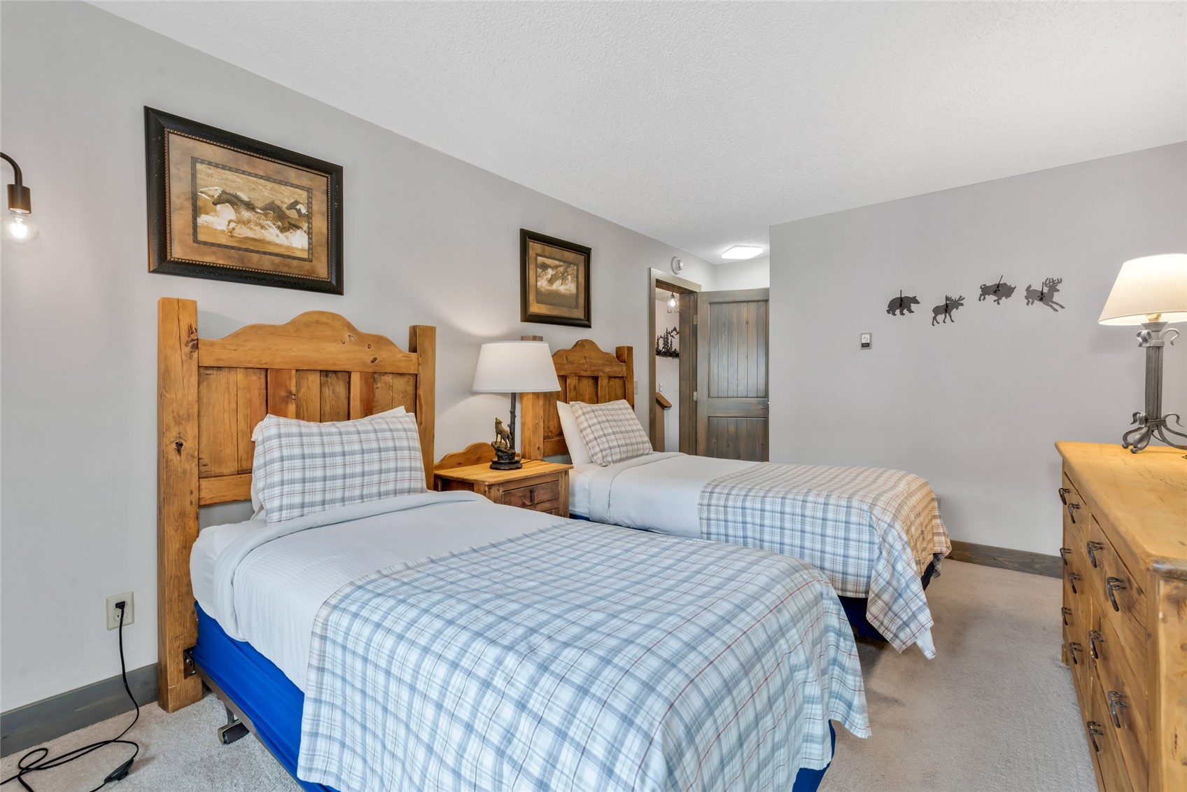 2305 Apres Ski WAY 226