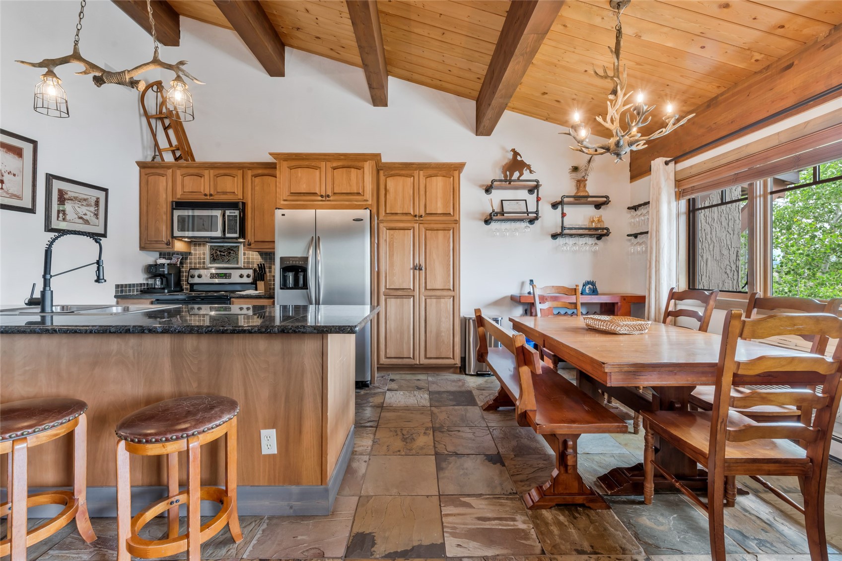 2305 Apres Ski WAY 226