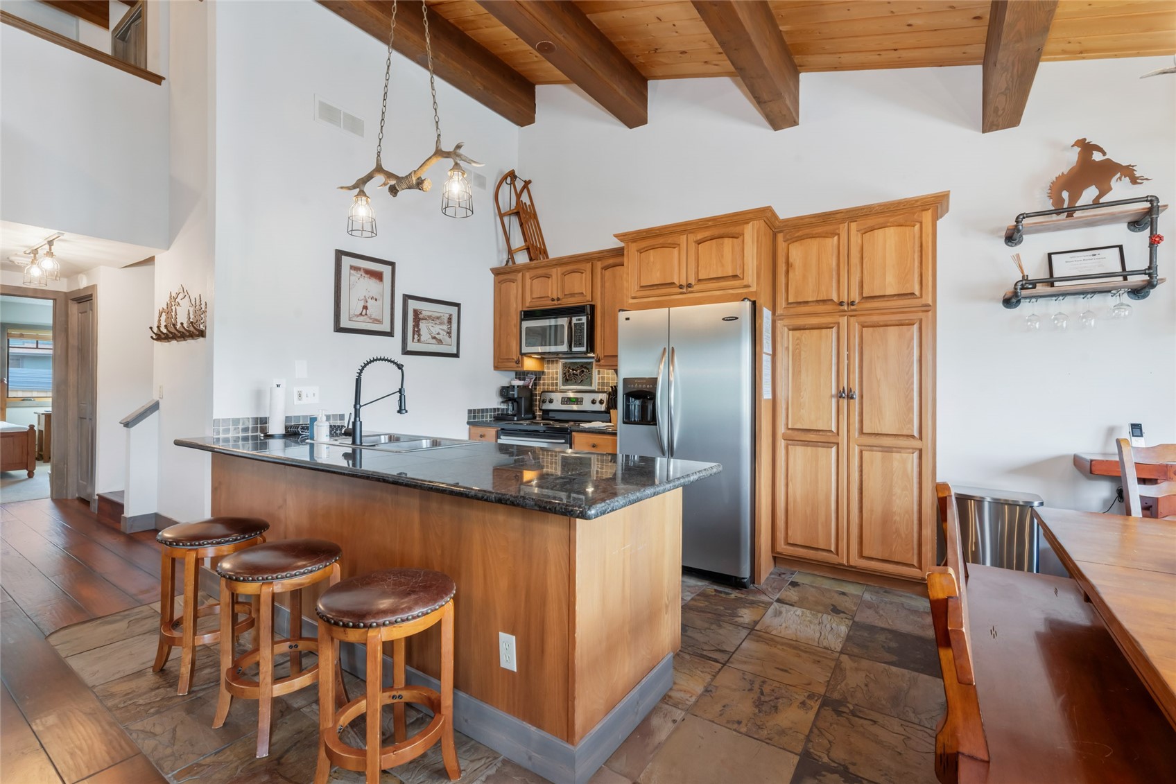 2305 Apres Ski WAY 226