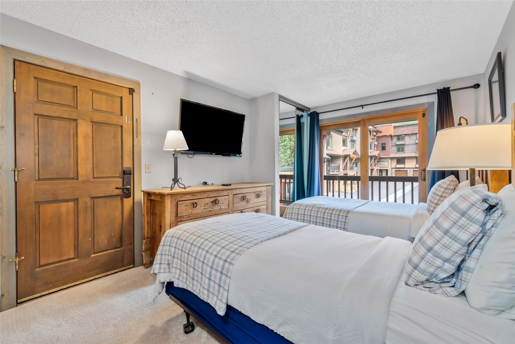 2305 Apres Ski WAY 226