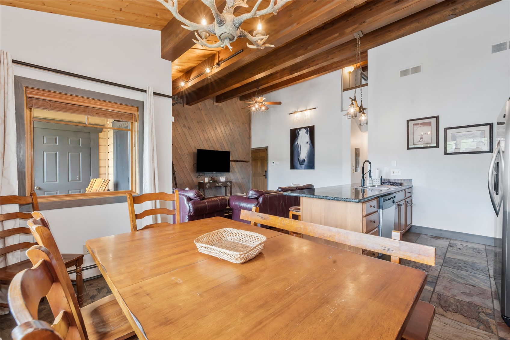 2305 Apres Ski WAY 226
