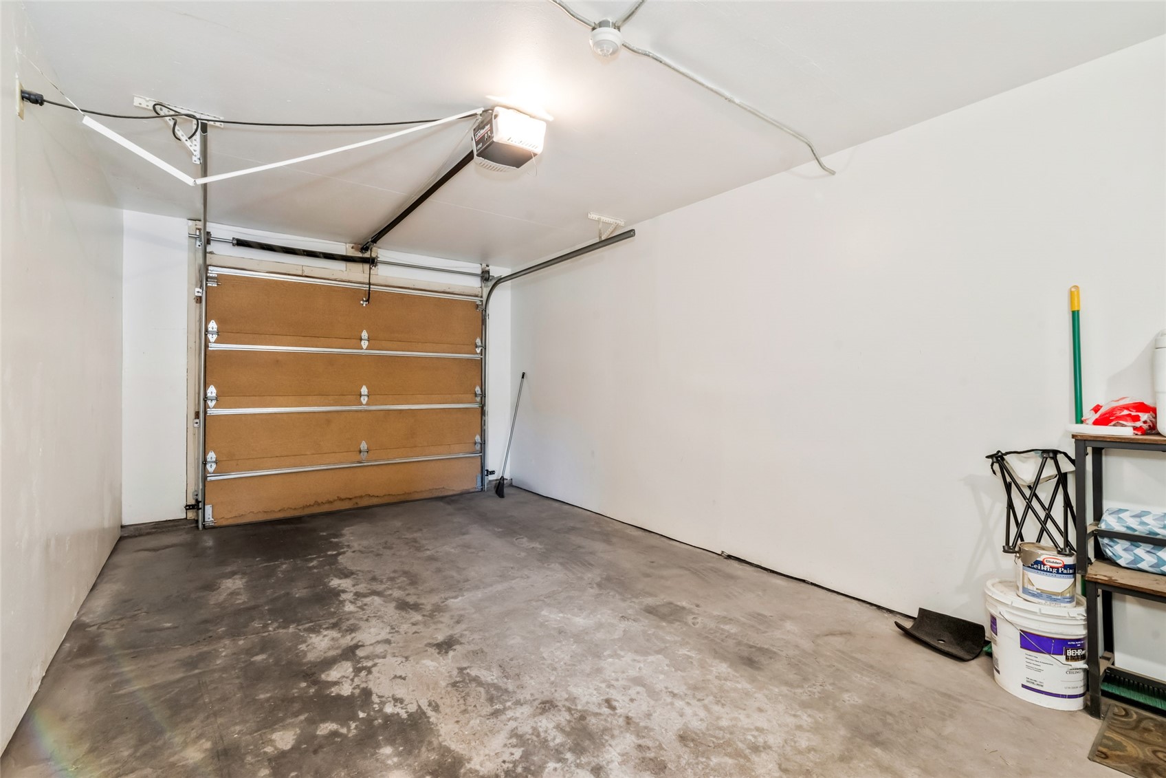 2305 Apres Ski WAY 221