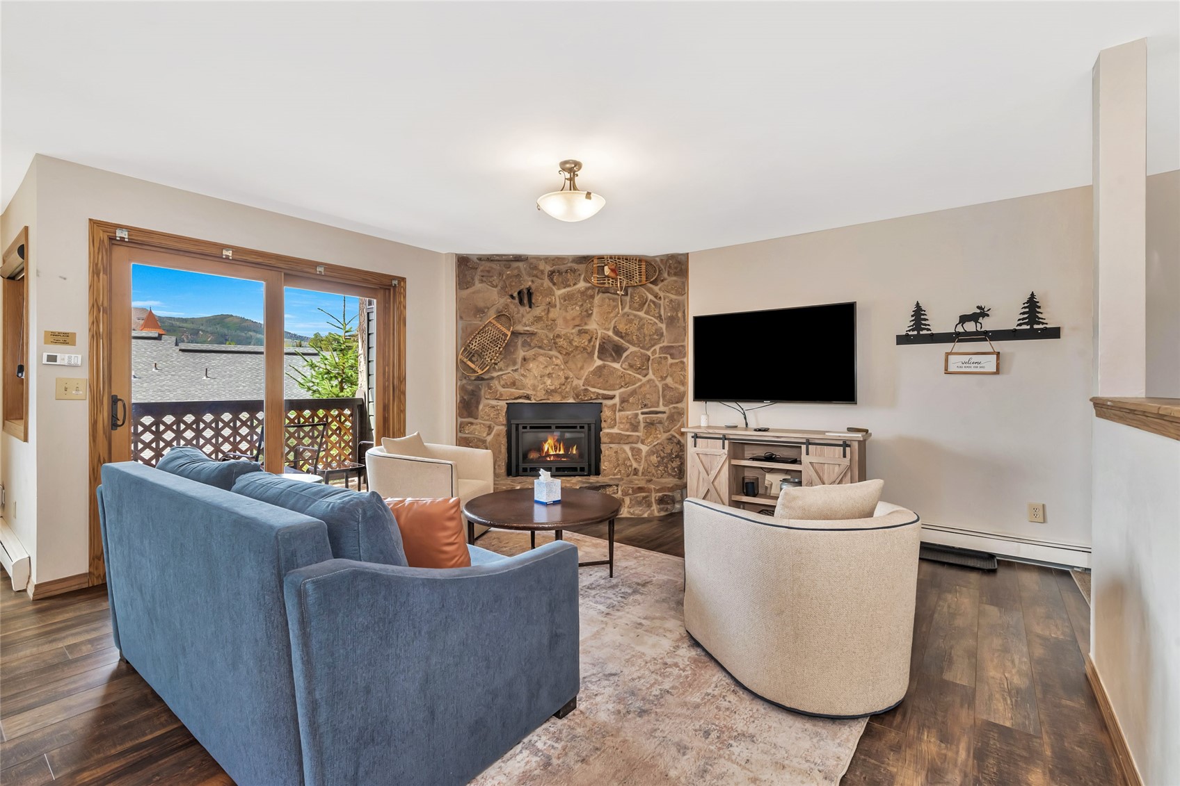 2305 Apres Ski WAY 221