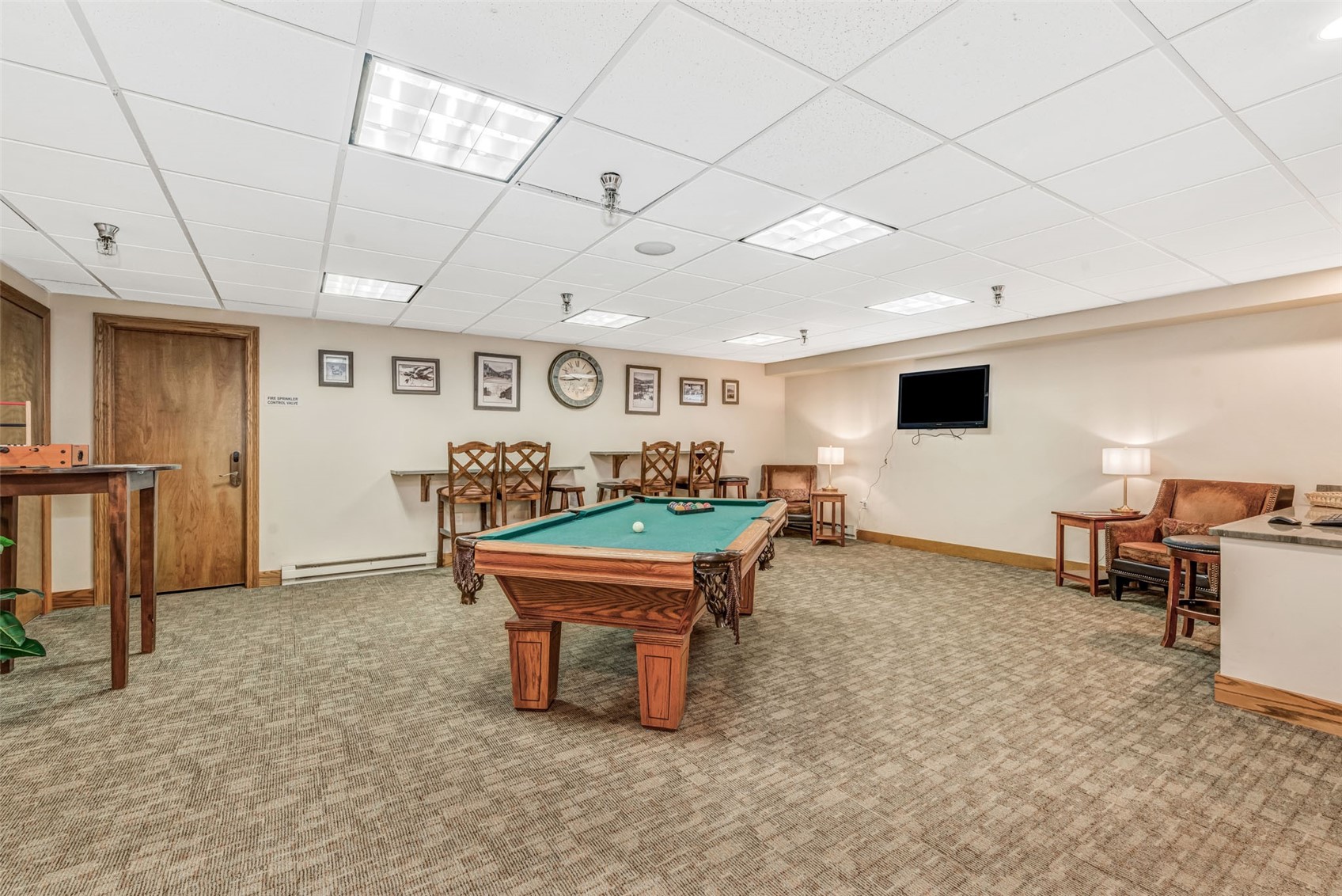 2305 Apres Ski WAY 221