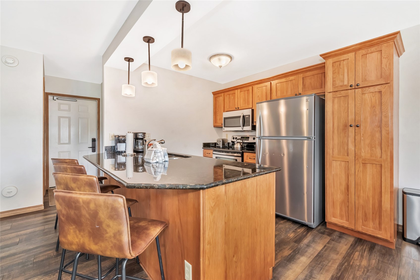 2305 Apres Ski WAY 221