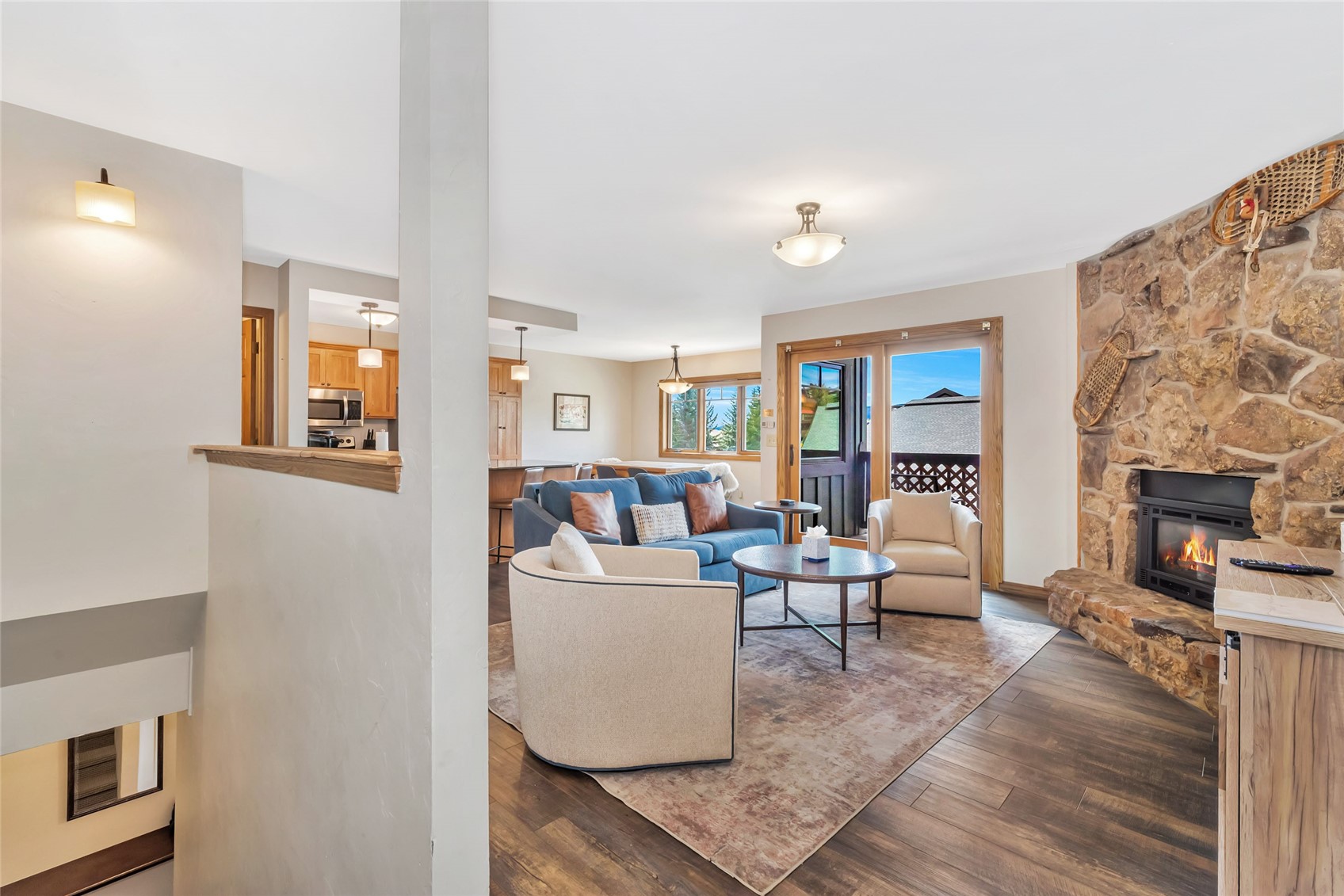 2305 Apres Ski WAY 221