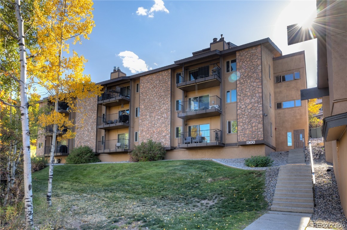 2350 Ski Trail LANE 311