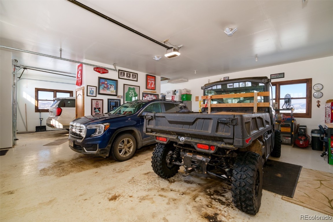 38325 Rollinghills LANE