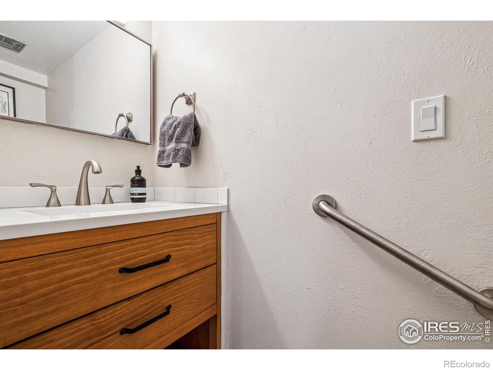 2557 S Dover Street Unit: 30