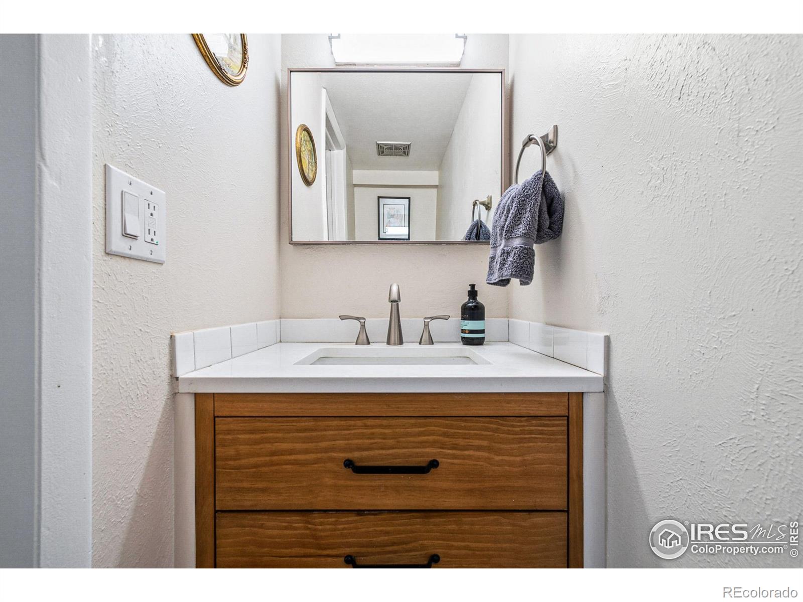 2557 S Dover Street Unit: 30