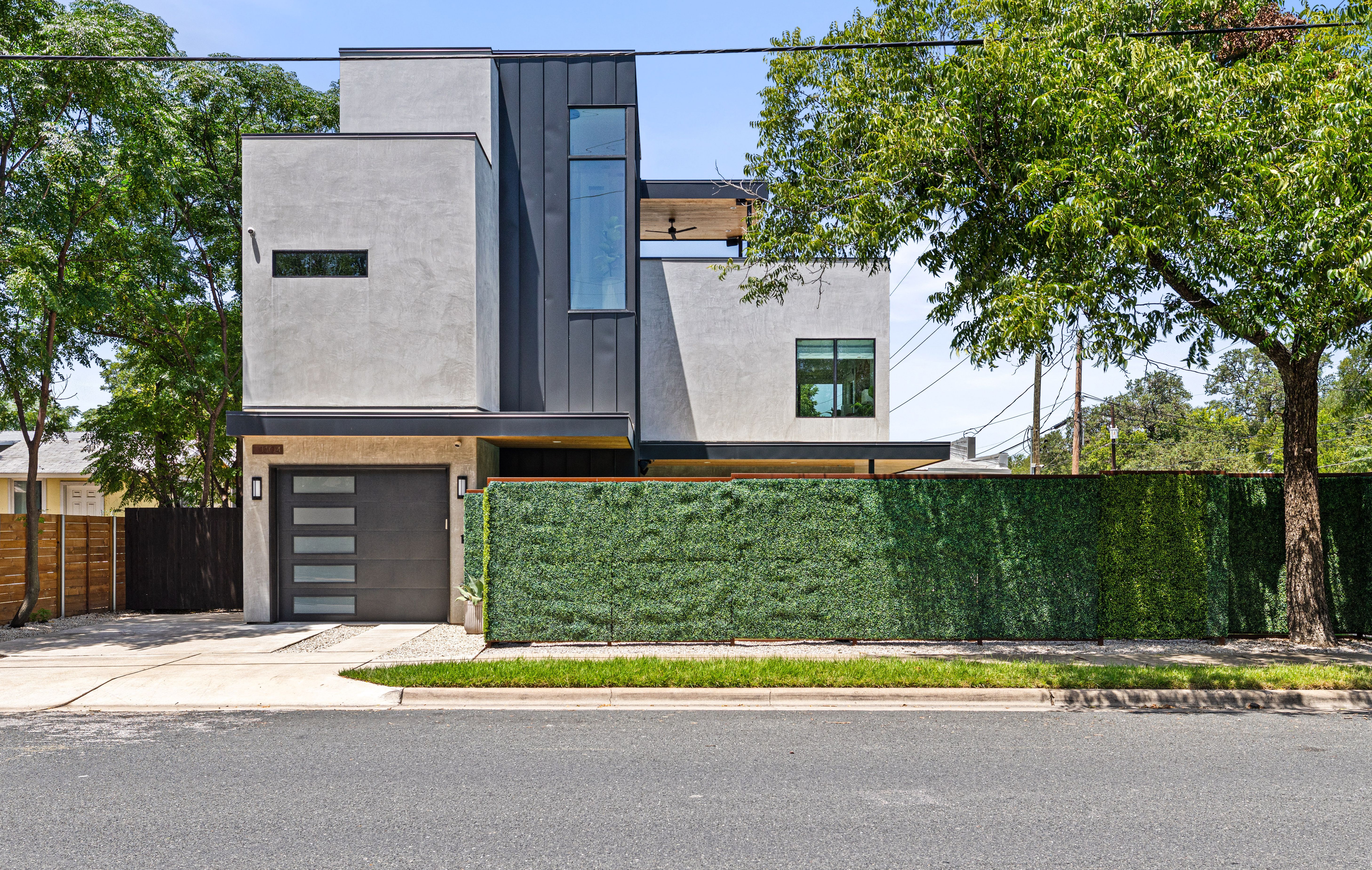 1304 Comal Street 