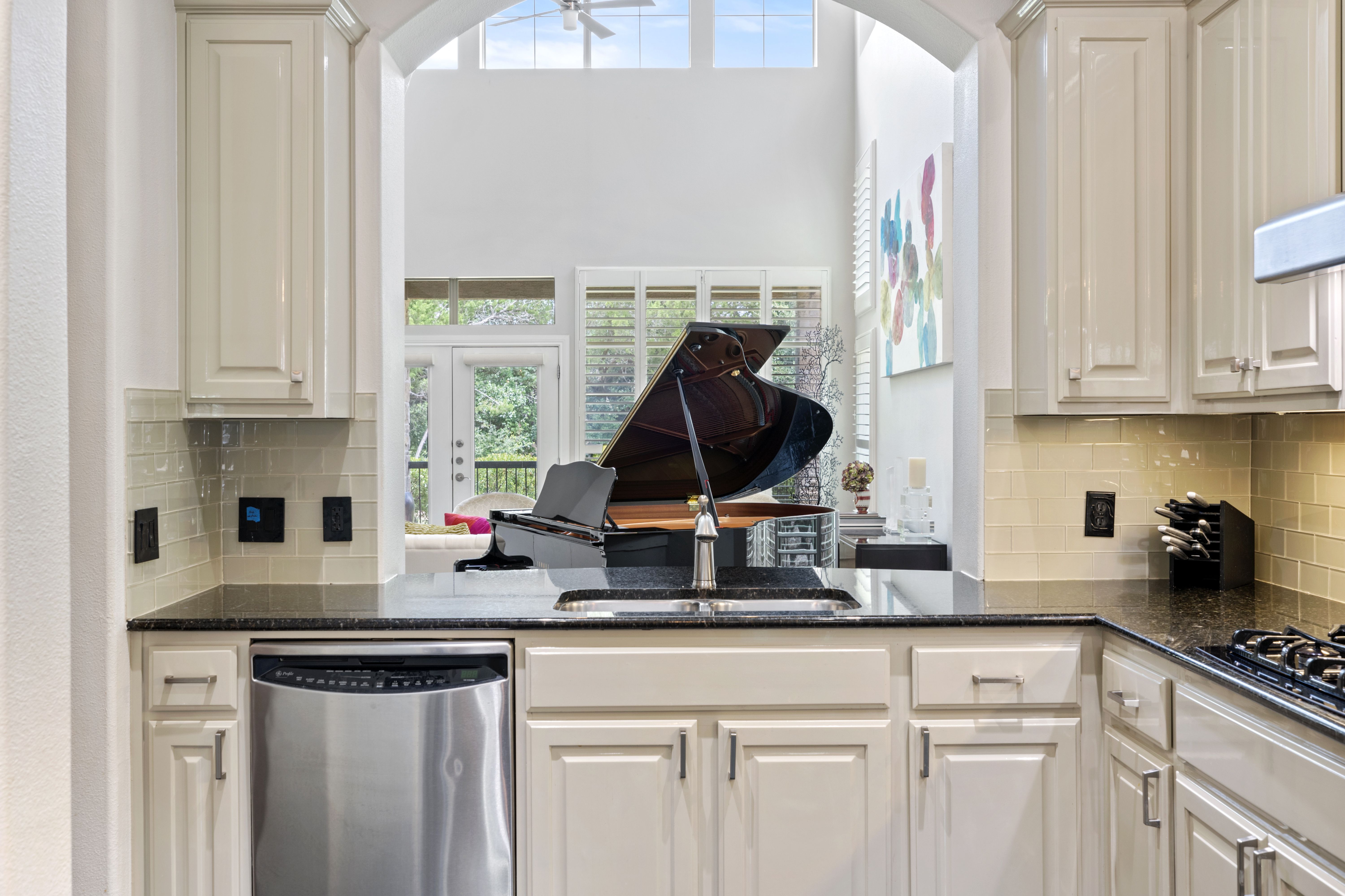 7800 Southwest Parkway #1112