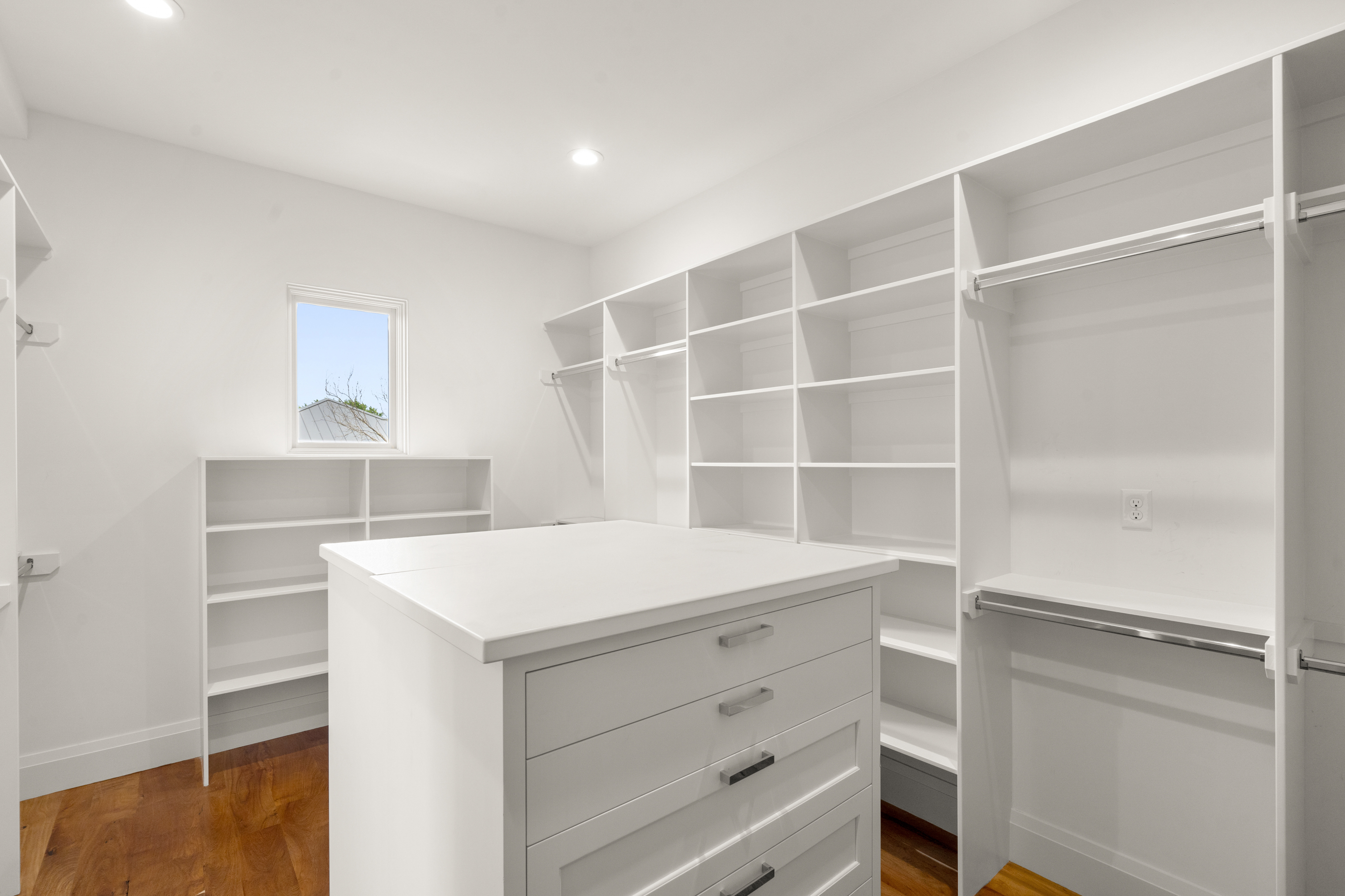 302 Bent Tree Court 