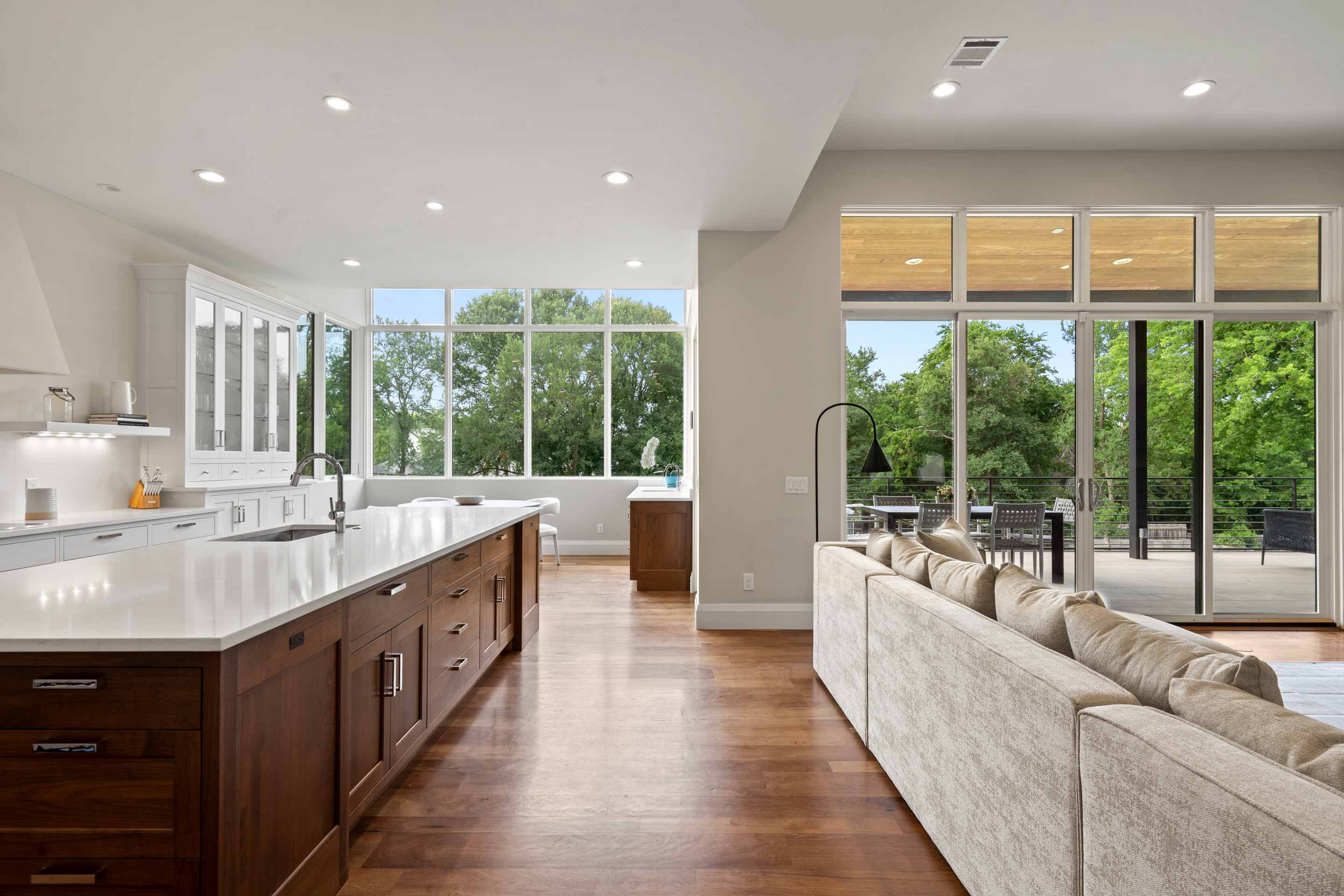 302 Bent Tree Court 