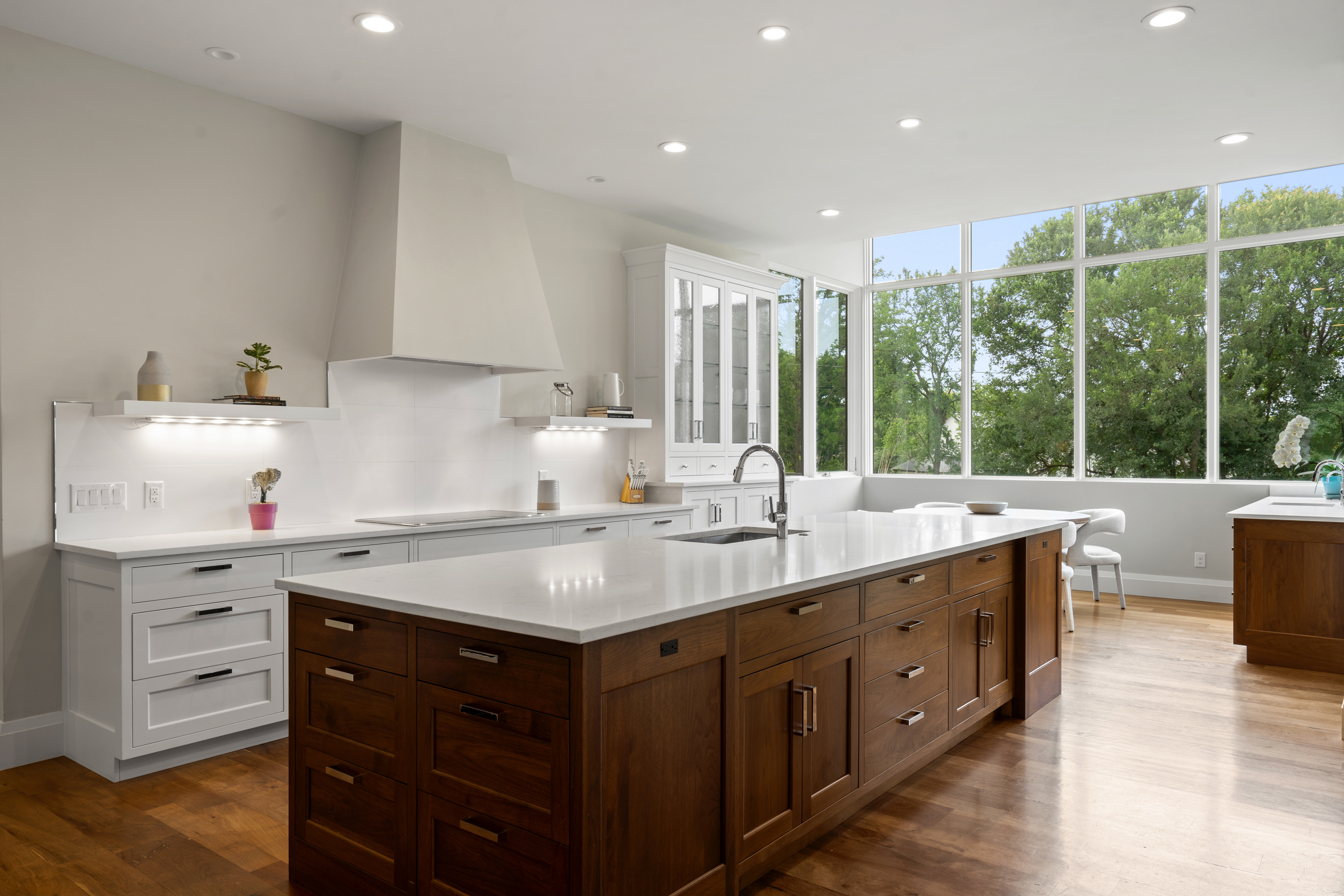302 Bent Tree Court 