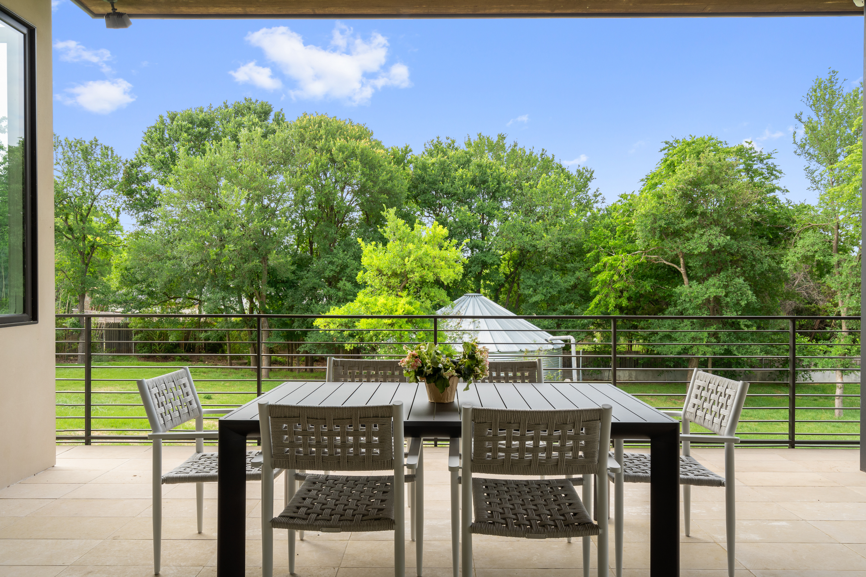 302 Bent Tree Court 