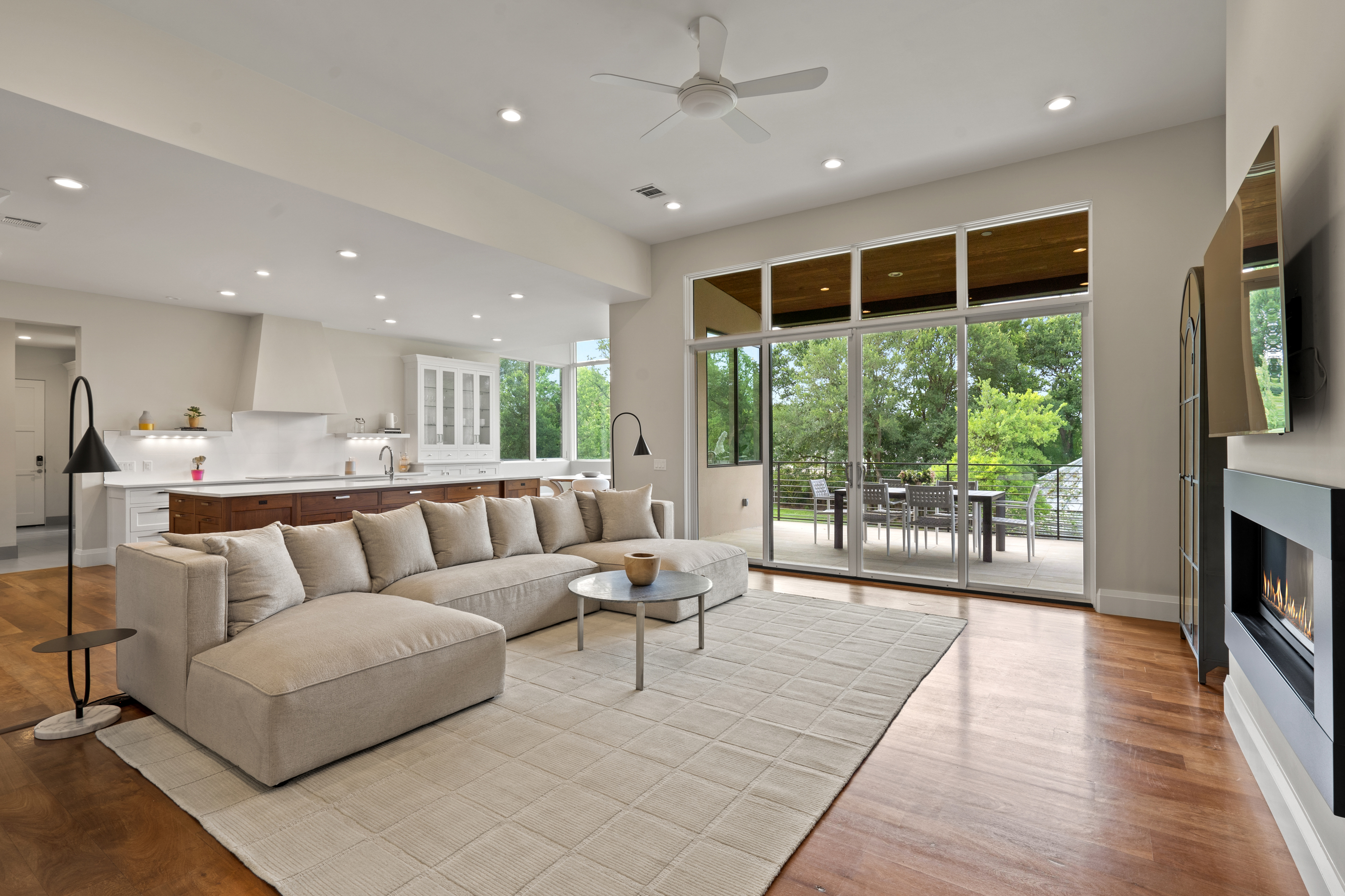 302 Bent Tree Court 