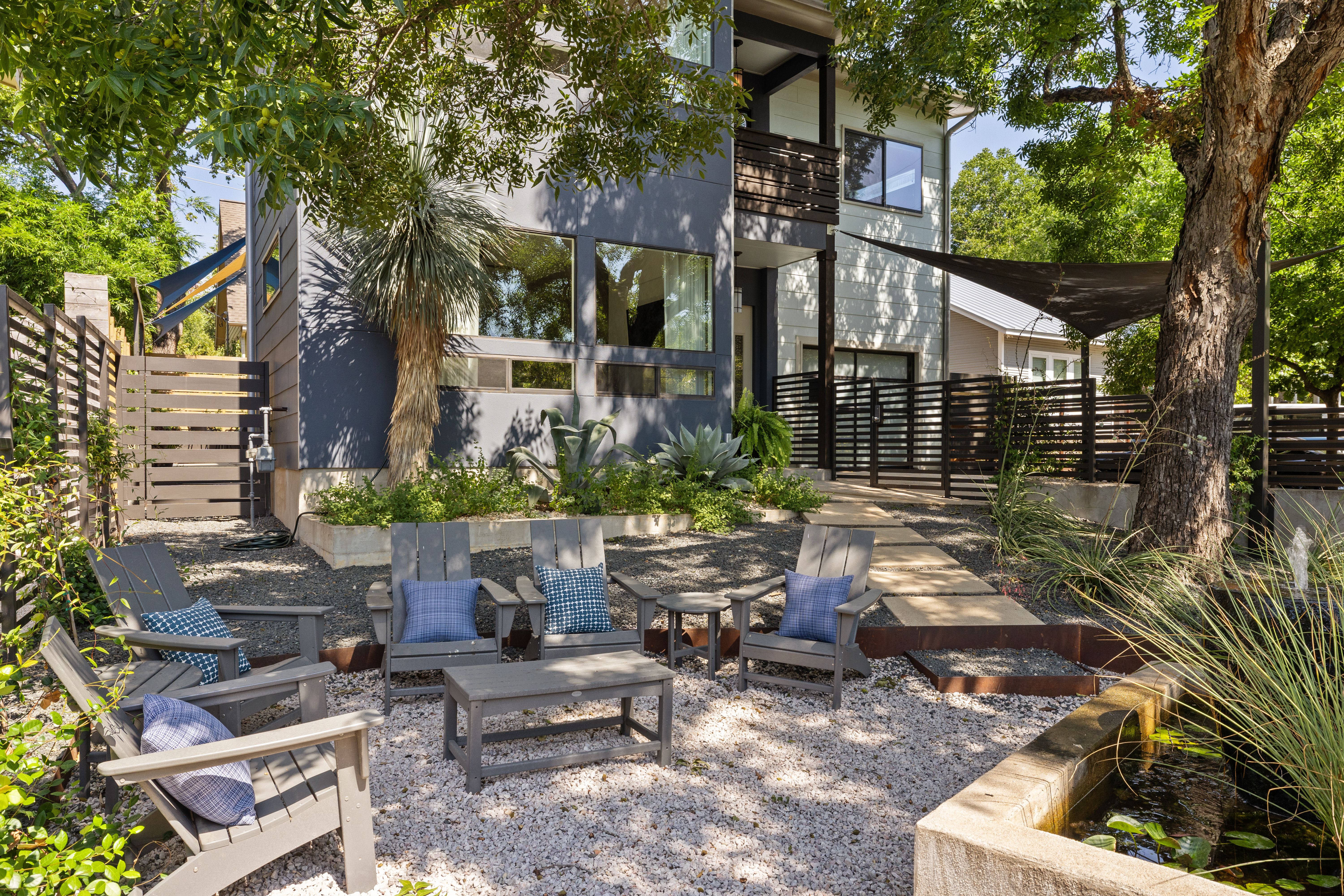 2104 East Side Drive 
