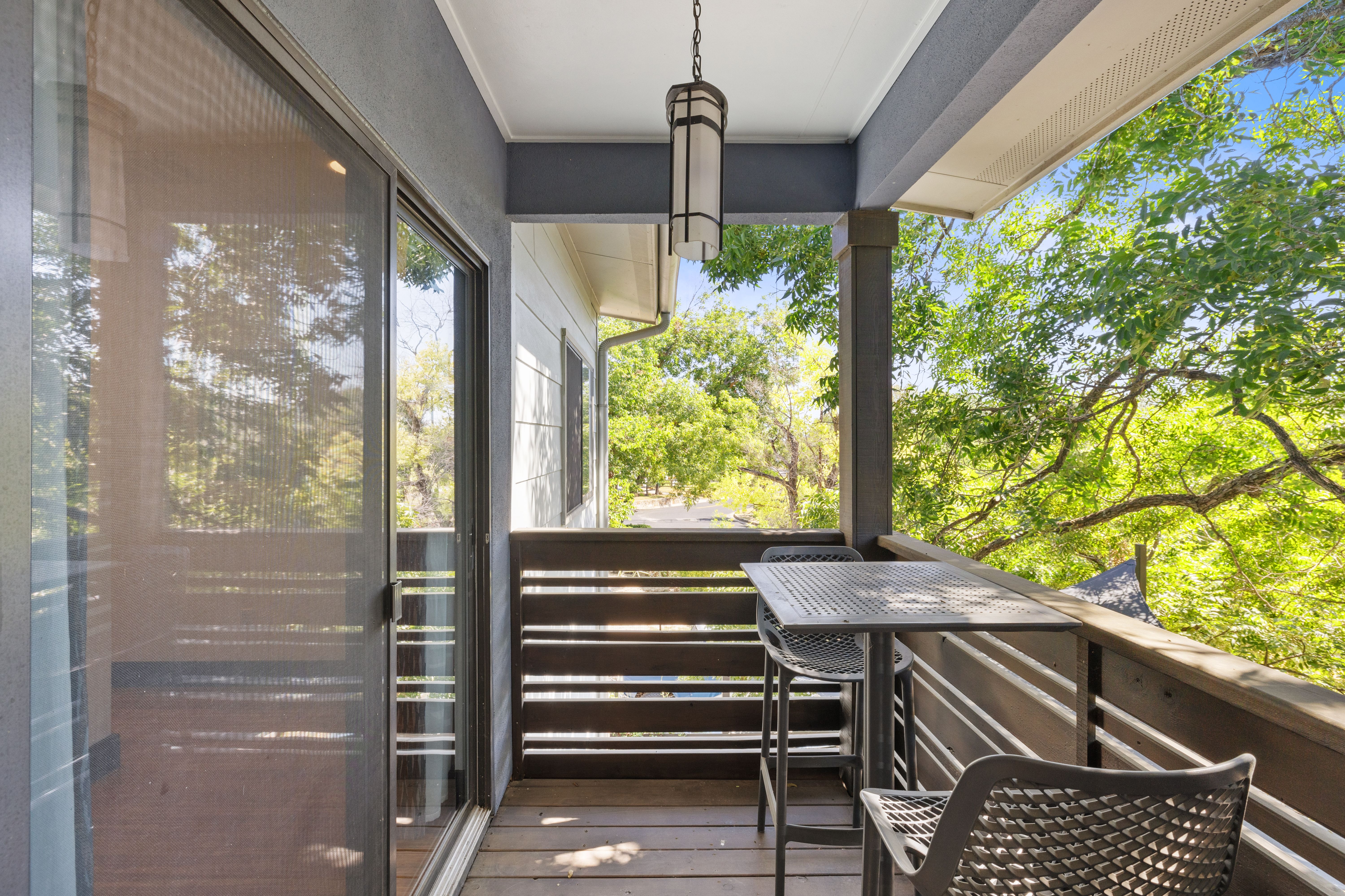 2104 East Side Drive 