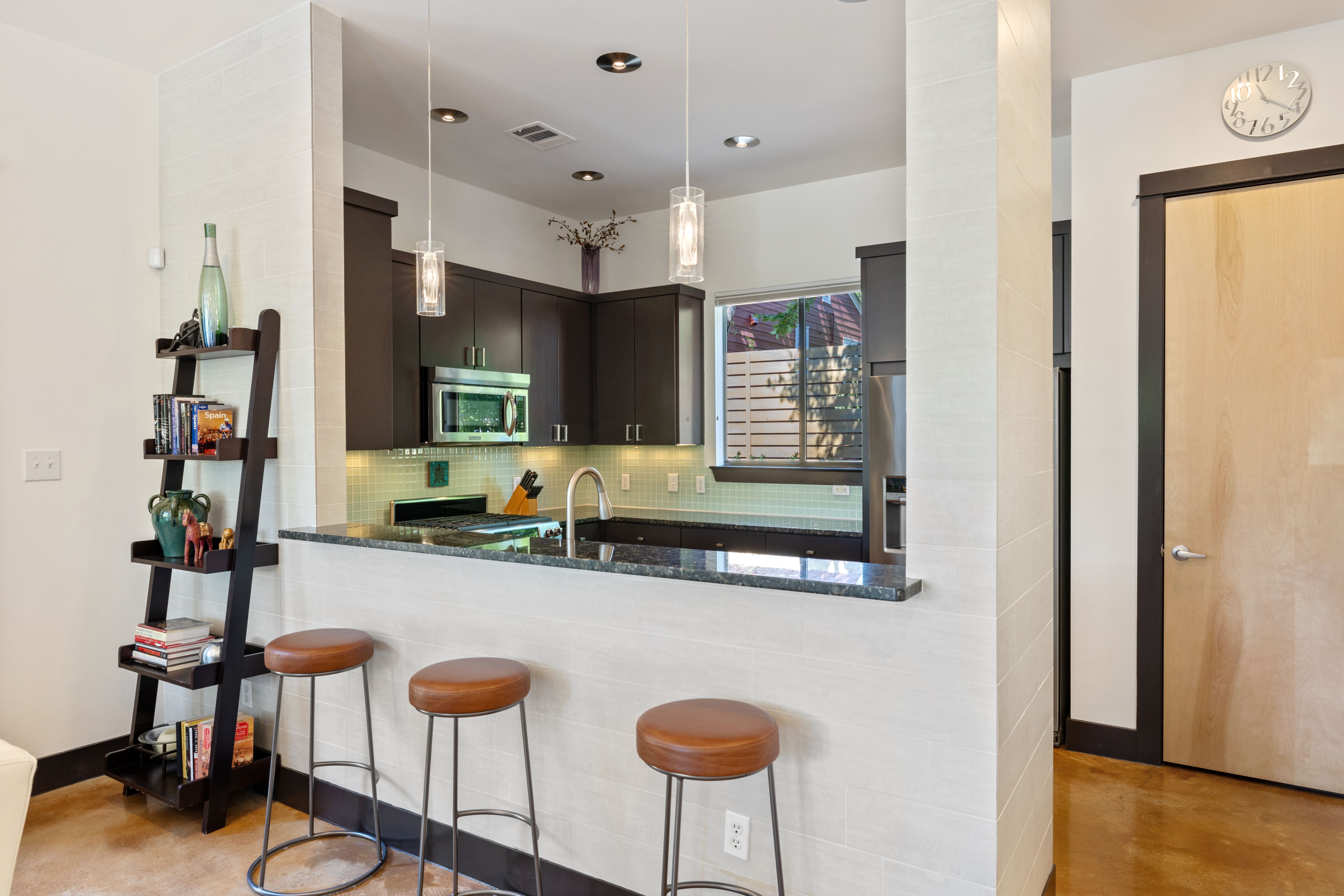 2104 East Side Drive 