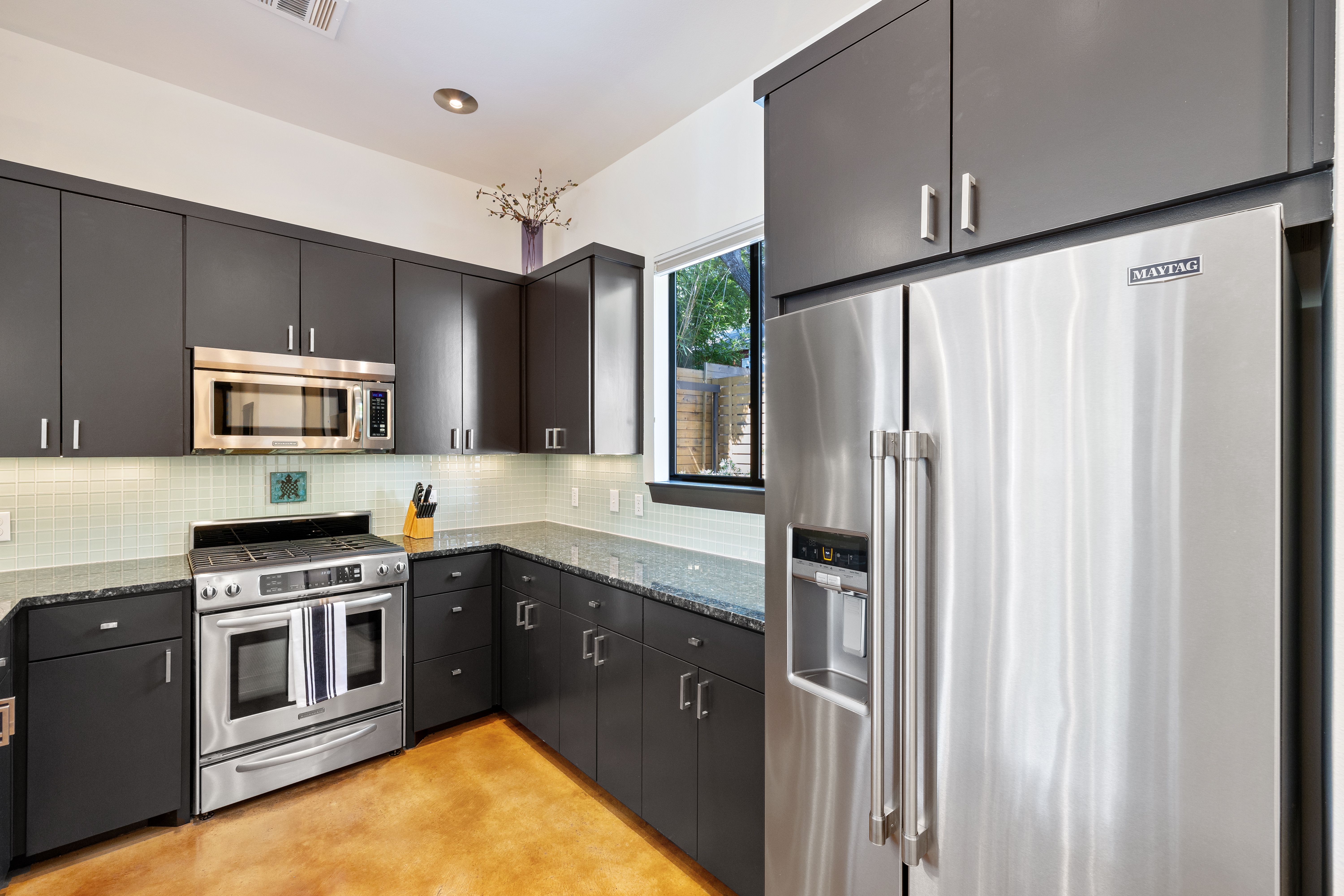 2104 East Side Drive 