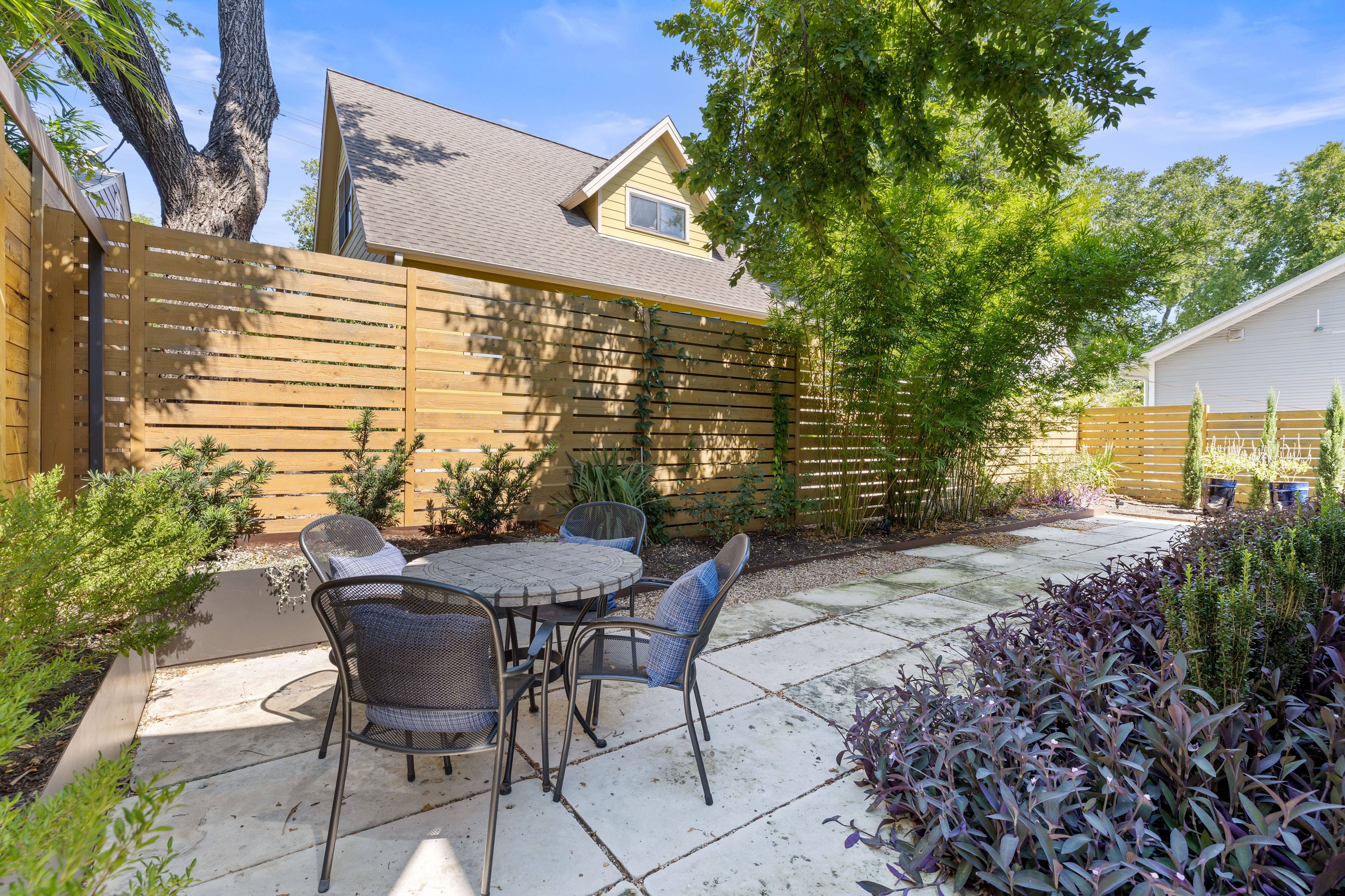 2104 East Side Drive 