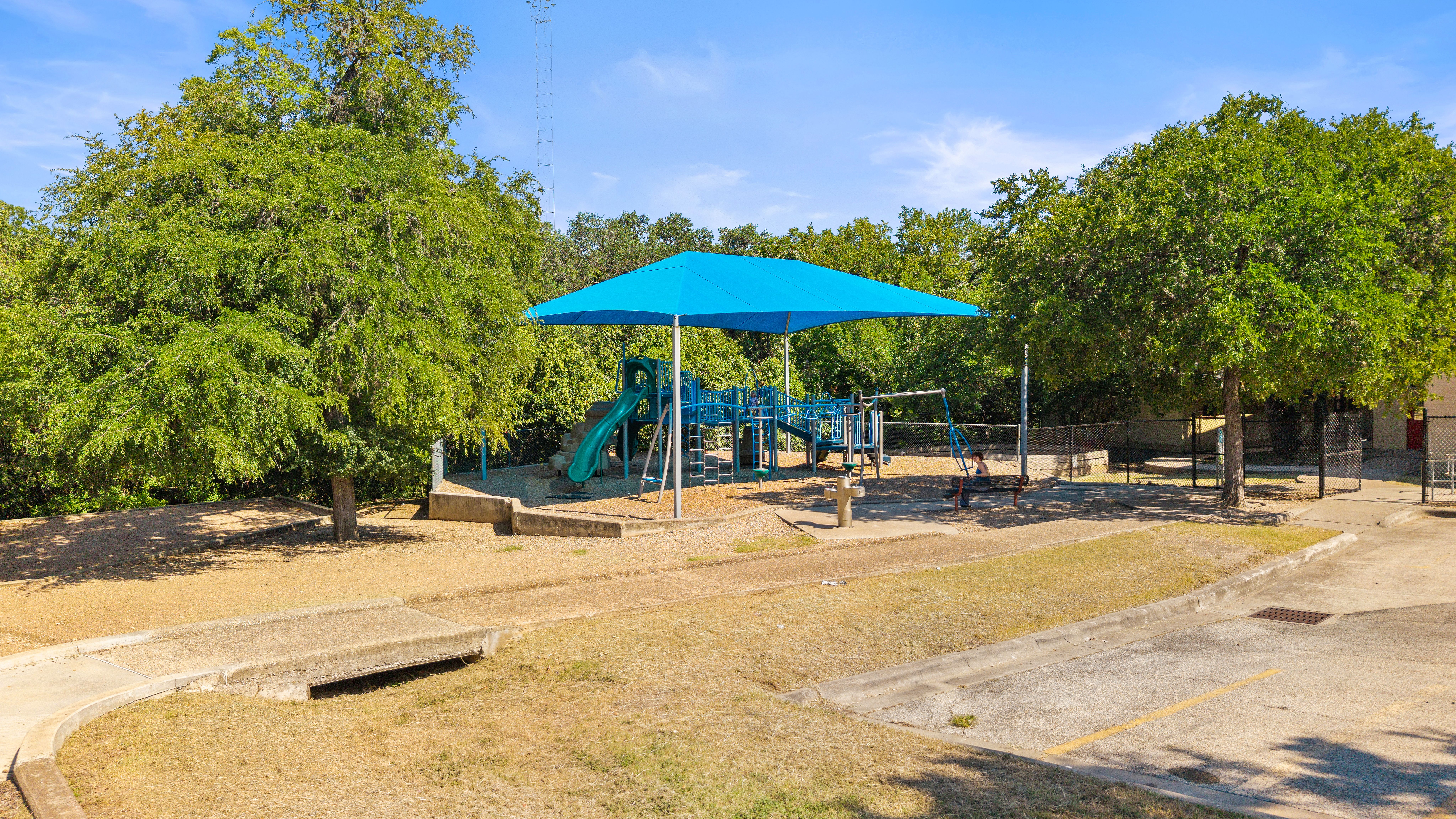2104 East Side Drive 