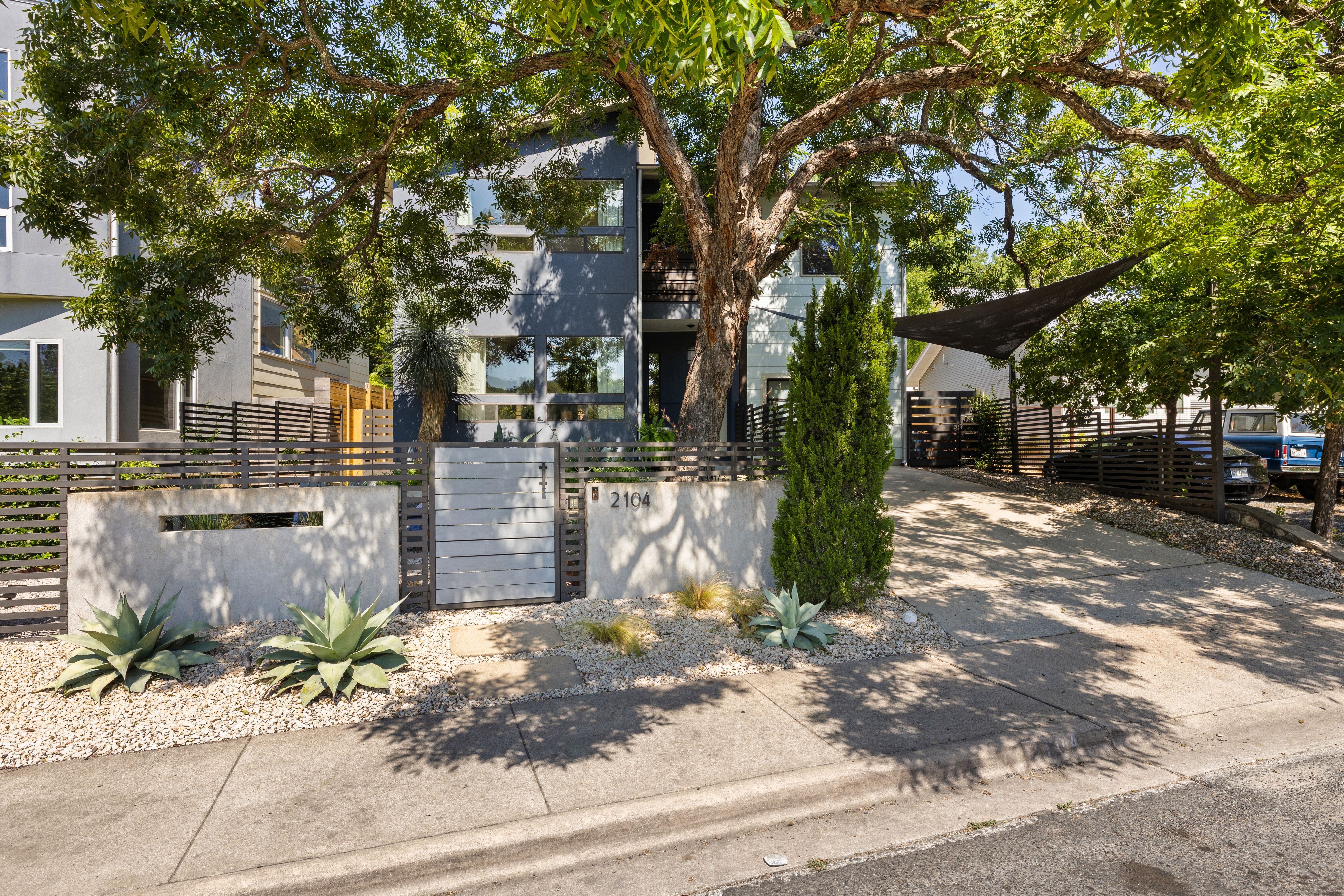 2104 East Side Drive 
