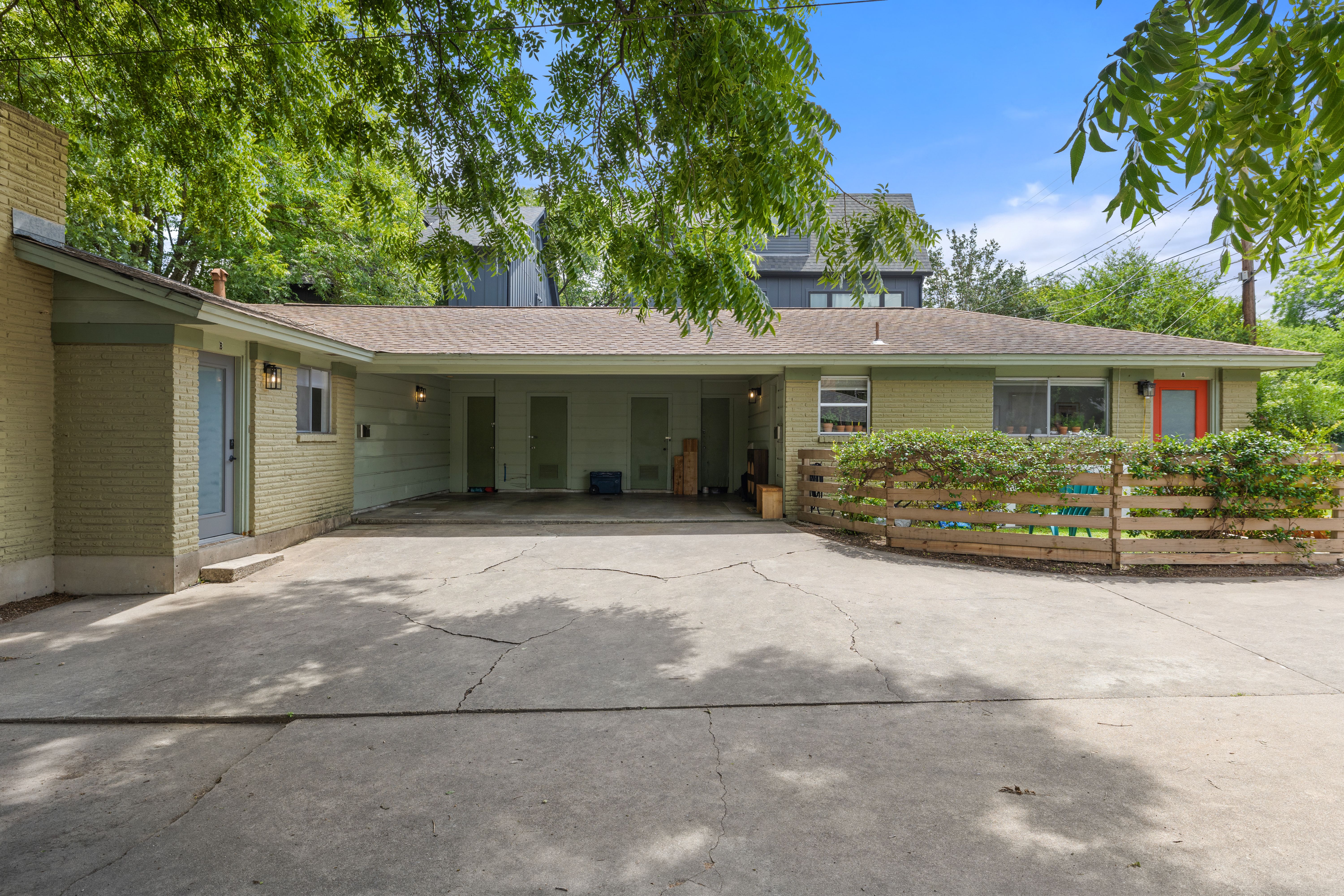 1717 Bluebonnet Lane 