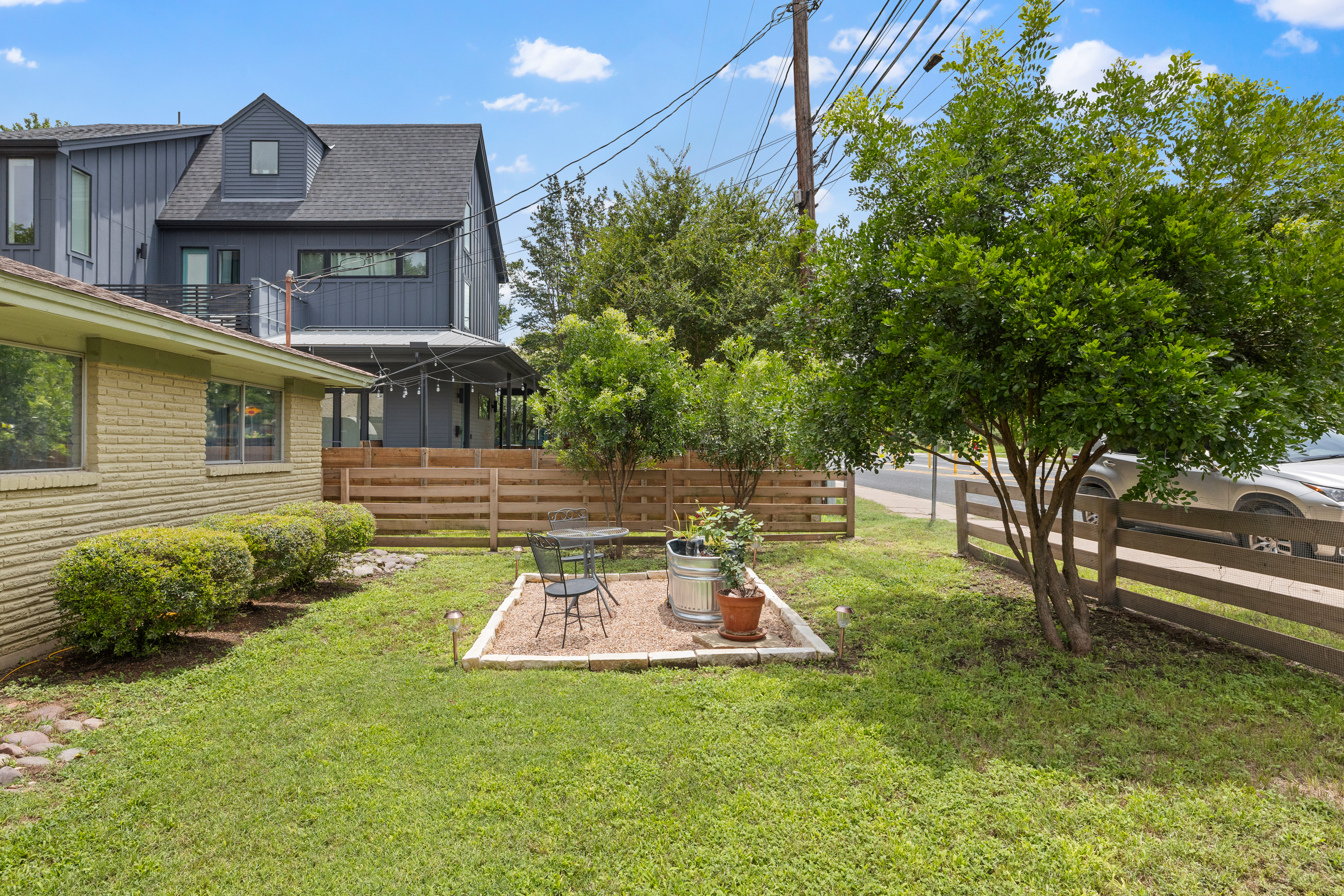 1717 Bluebonnet Lane 