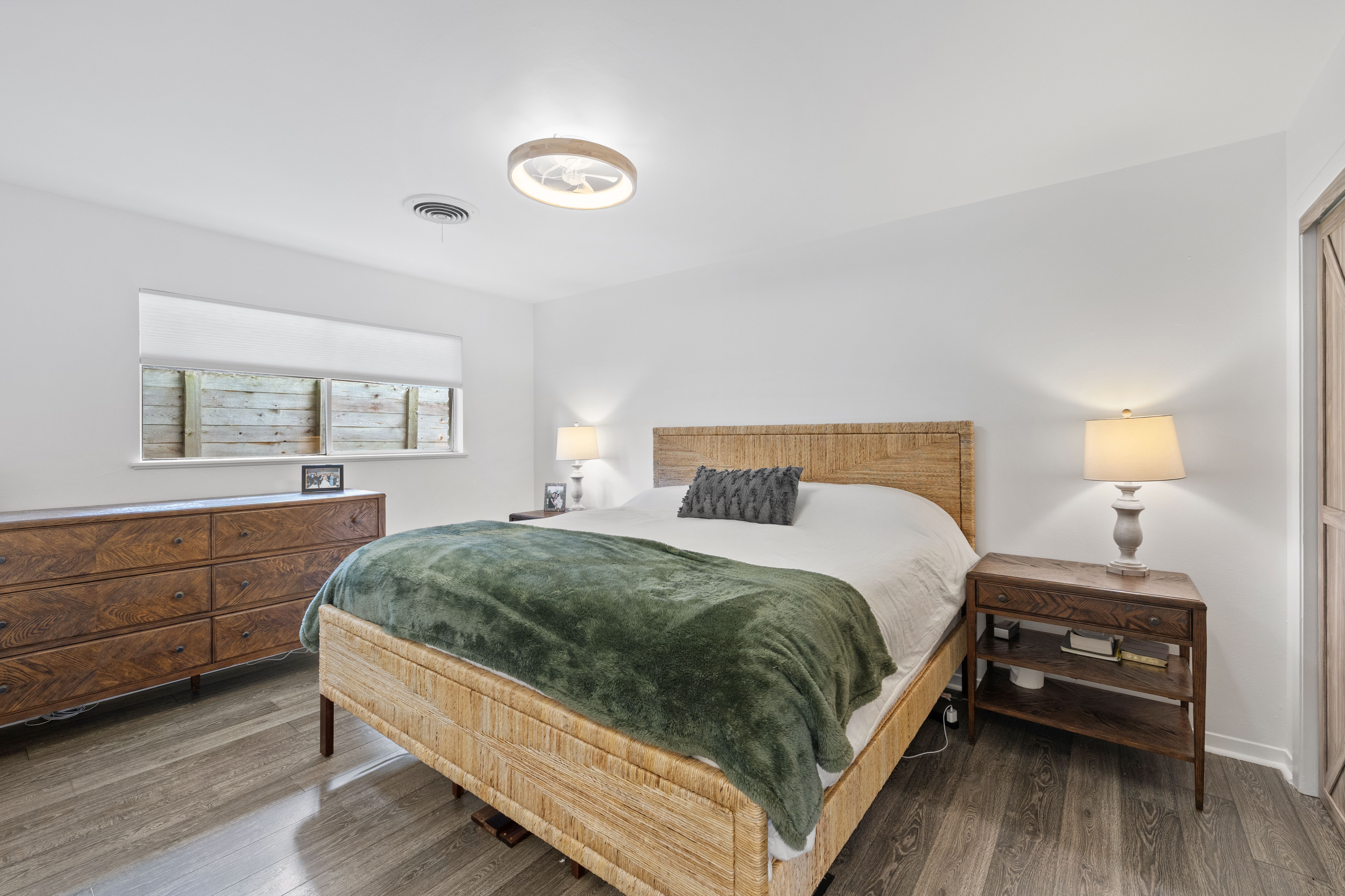 1717 Bluebonnet Lane 