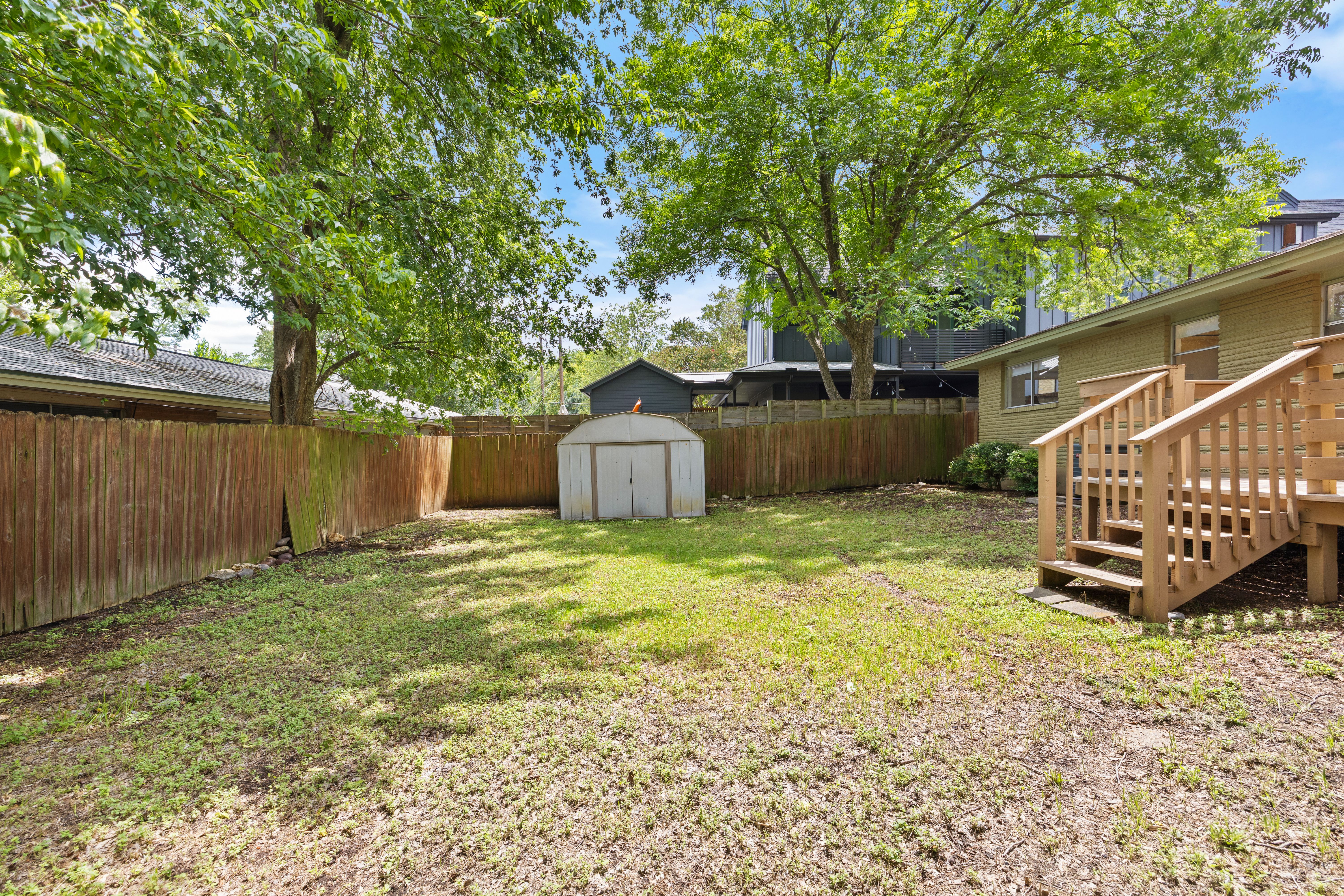 1717 Bluebonnet Lane 