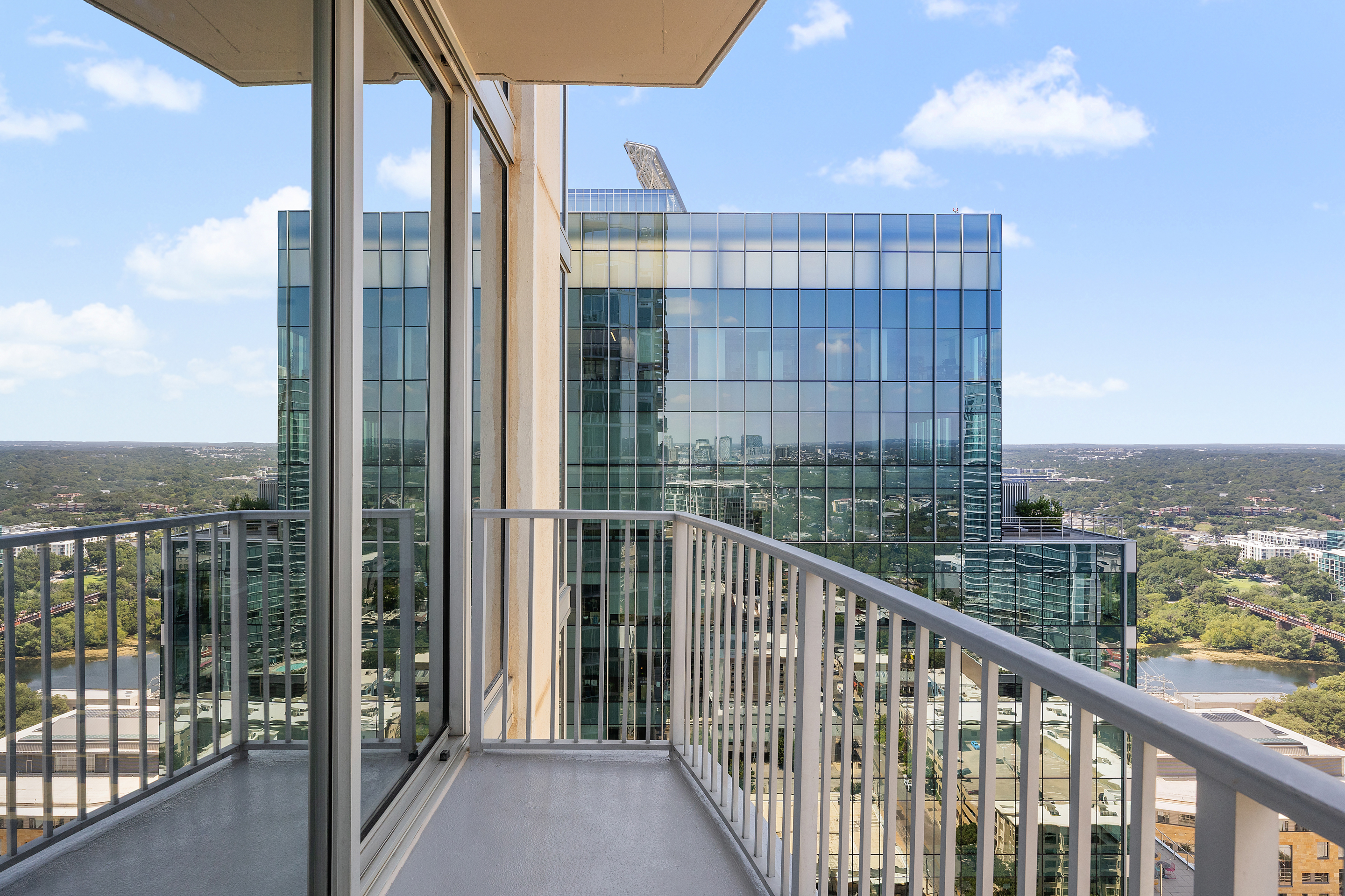 360 Nueces Street Unit 3202