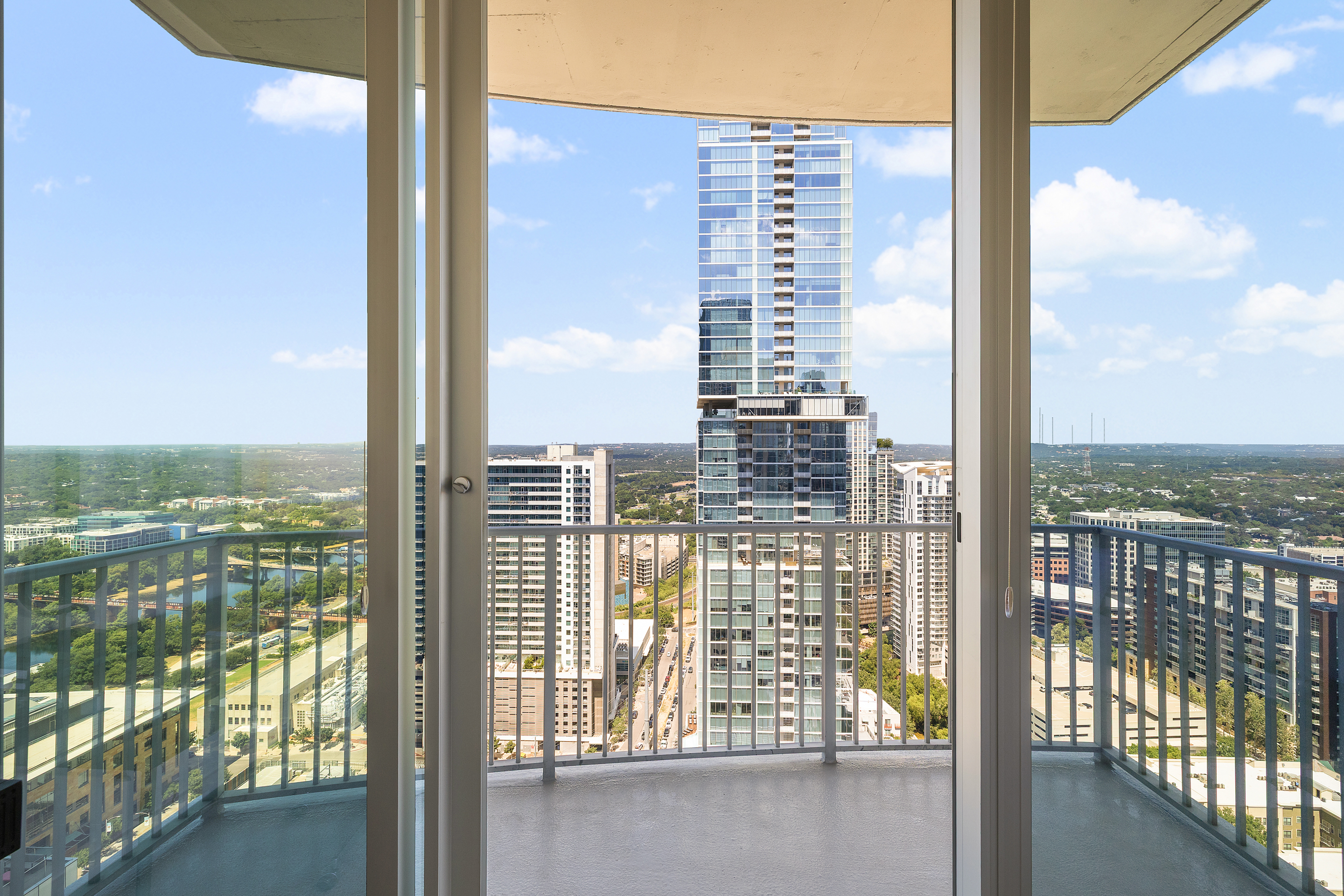 360 Nueces Street Unit 3202