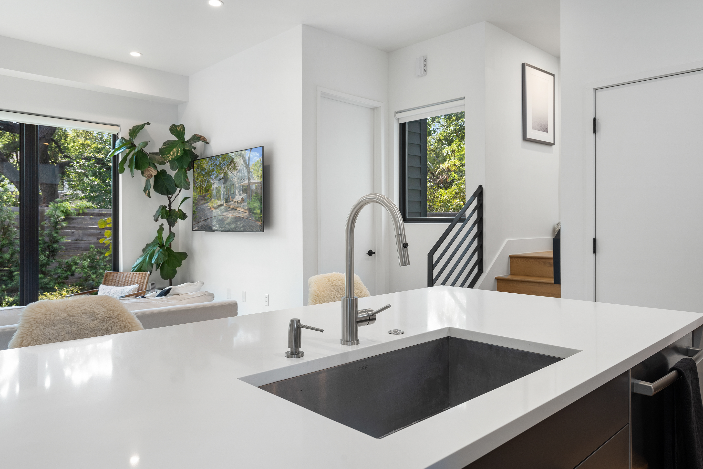 707 E. Live Oak Street, #2 