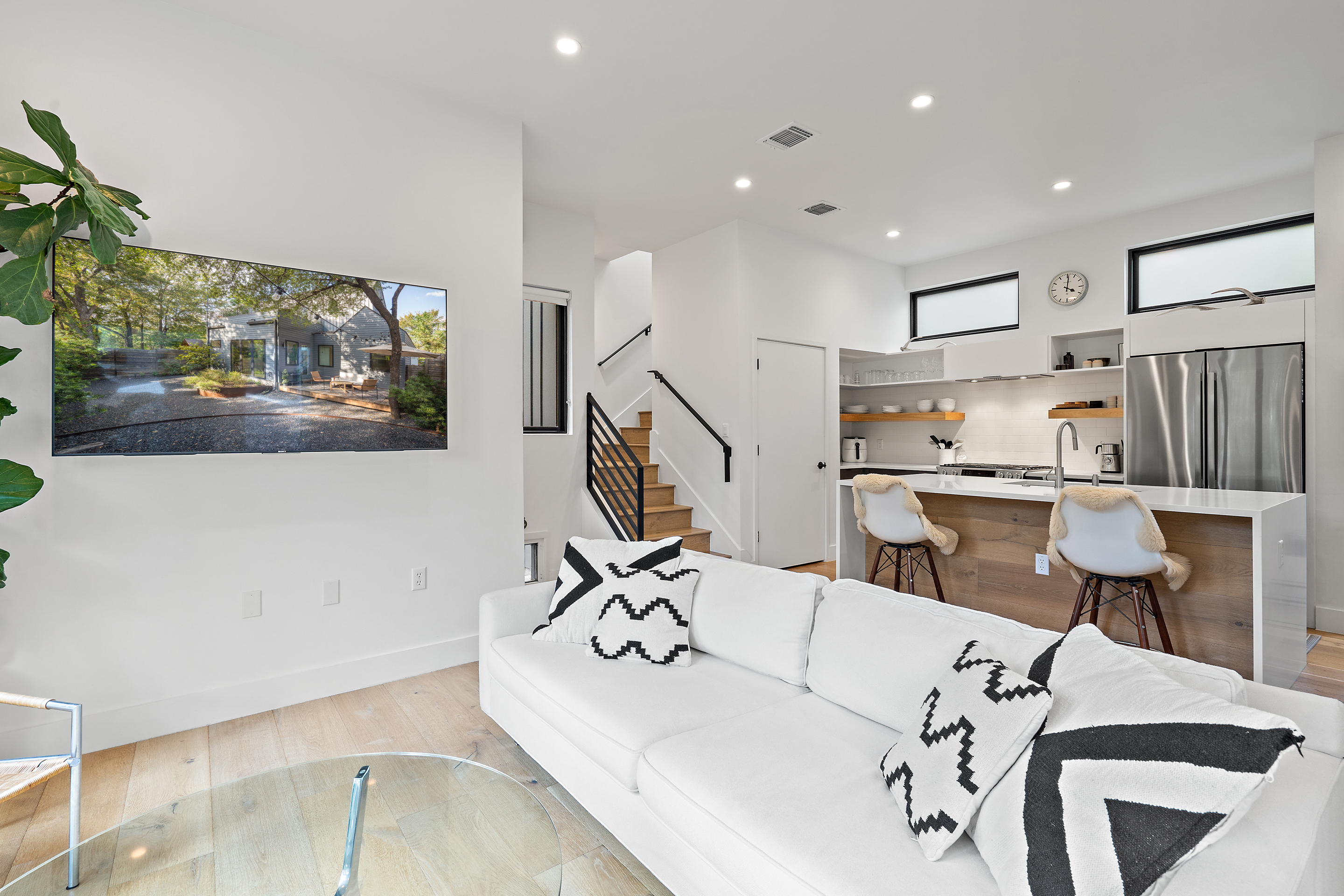 707 E. Live Oak Street, #2 